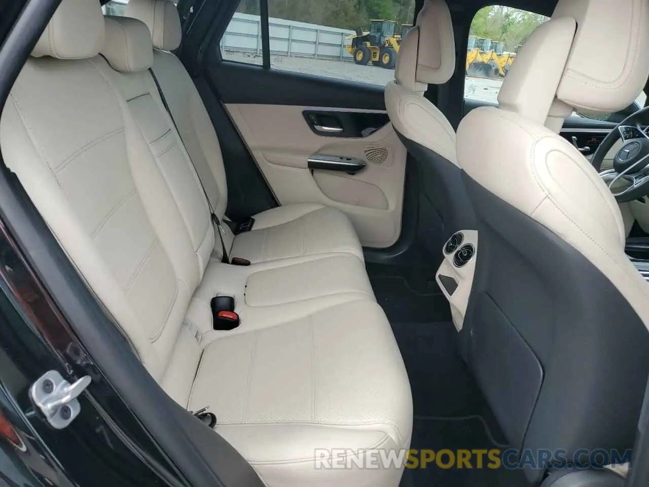 11 Photograph of a damaged car W1NKM4HB4RF089939 MERCEDES-BENZ GLC-CLASS 2024