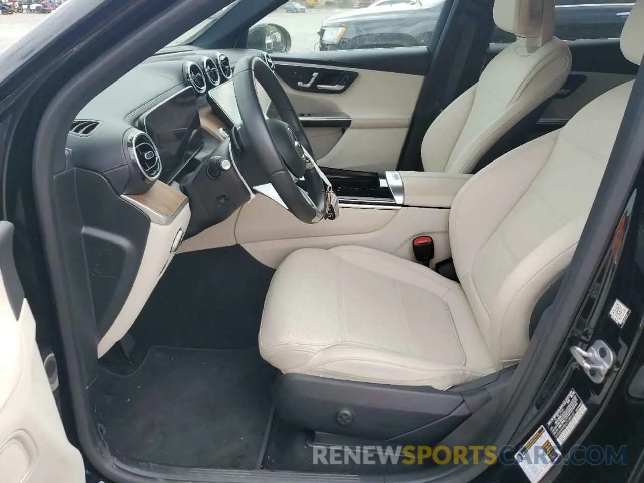 7 Photograph of a damaged car W1NKM4HB4RF089939 MERCEDES-BENZ GLC-CLASS 2024