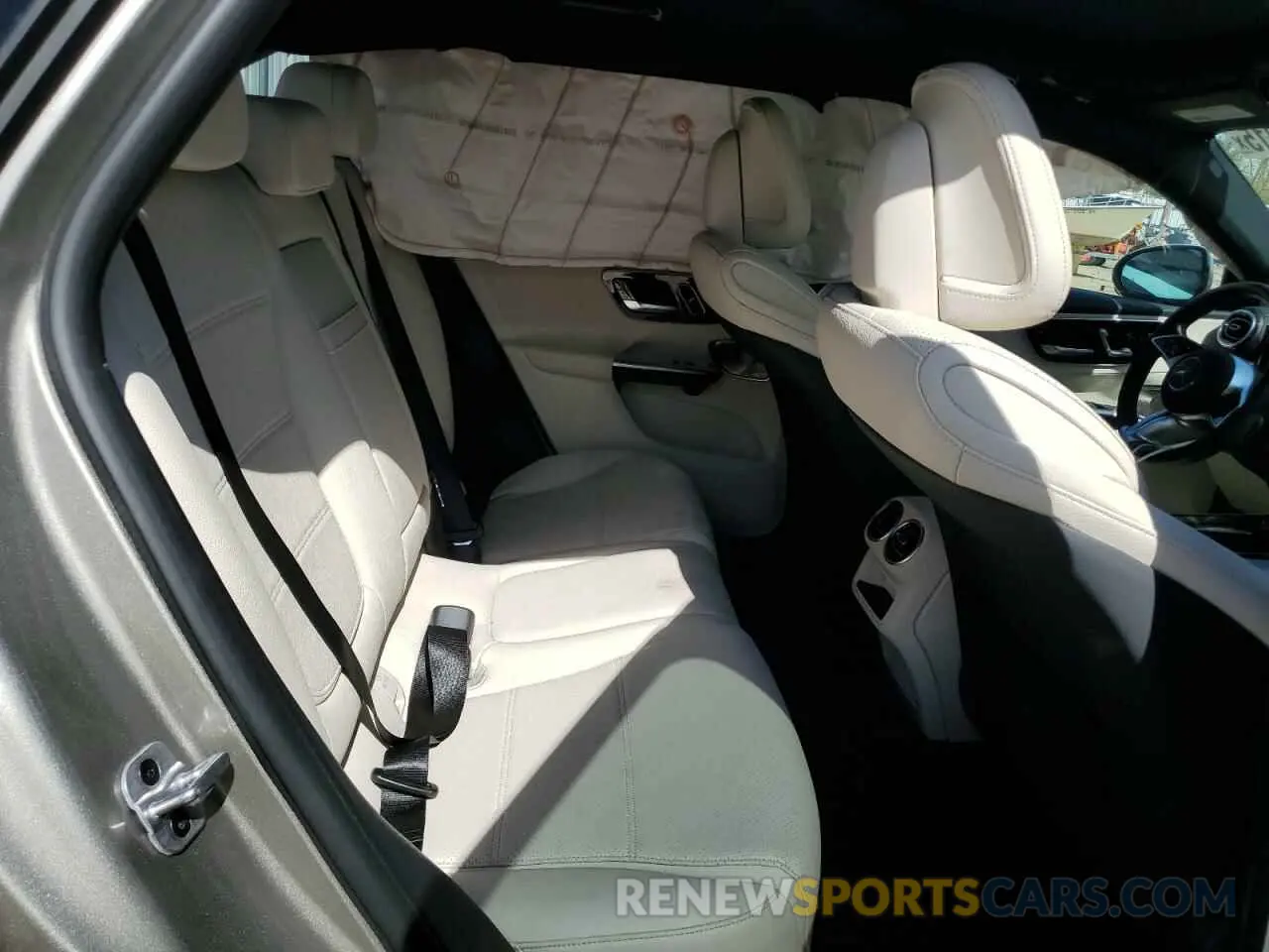 11 Photograph of a damaged car W1NKM4HB8RF195259 MERCEDES-BENZ GLC-CLASS 2024