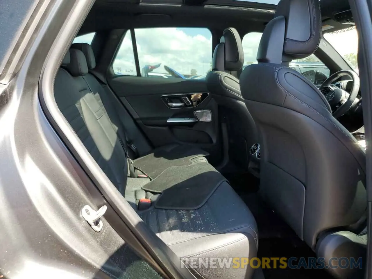 11 Photograph of a damaged car W1NKM8HB1RF206674 MERCEDES-BENZ GLC-CLASS 2024