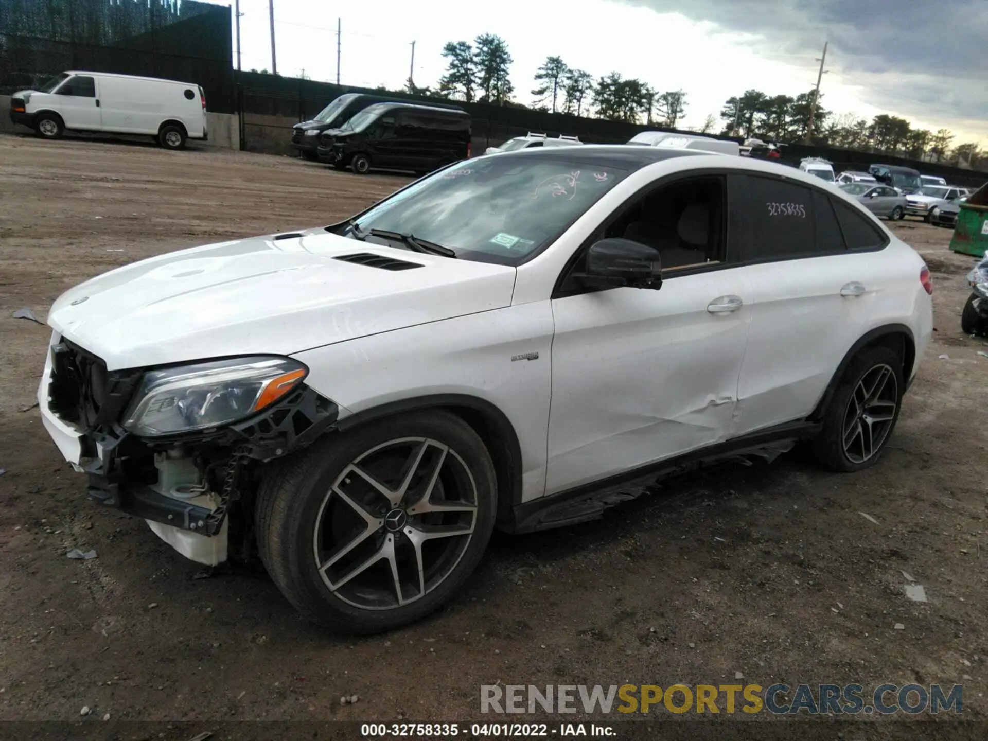 2 Фотография поврежденного автомобиля 4JGED6EB3KA153374 MERCEDES-BENZ GLE 2019