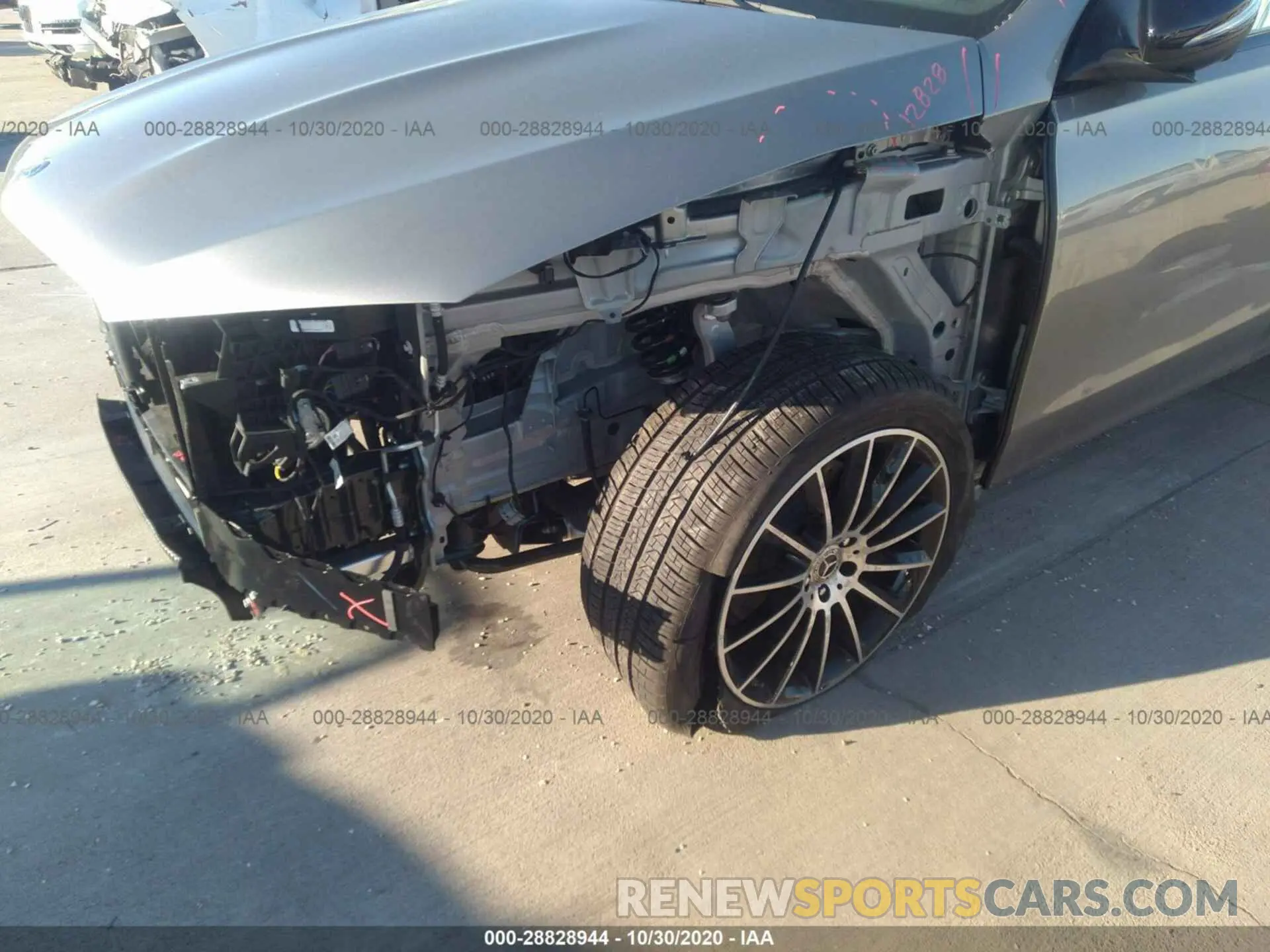 6 Photograph of a damaged car 4JGFB4JB5LA292640 MERCEDES-BENZ GLE 2020