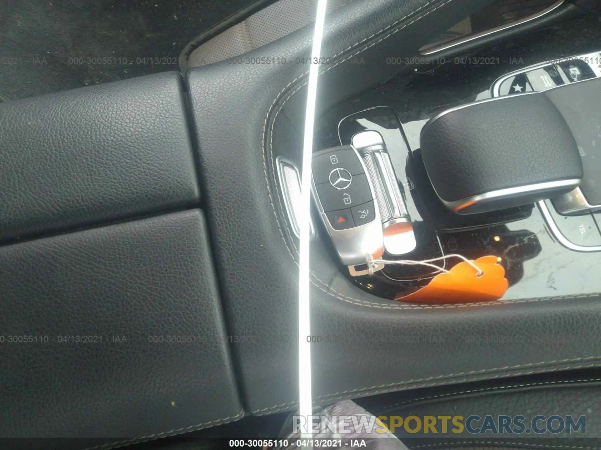 11 Photograph of a damaged car 4JGFB4KB0LA074457 MERCEDES-BENZ GLE 2020