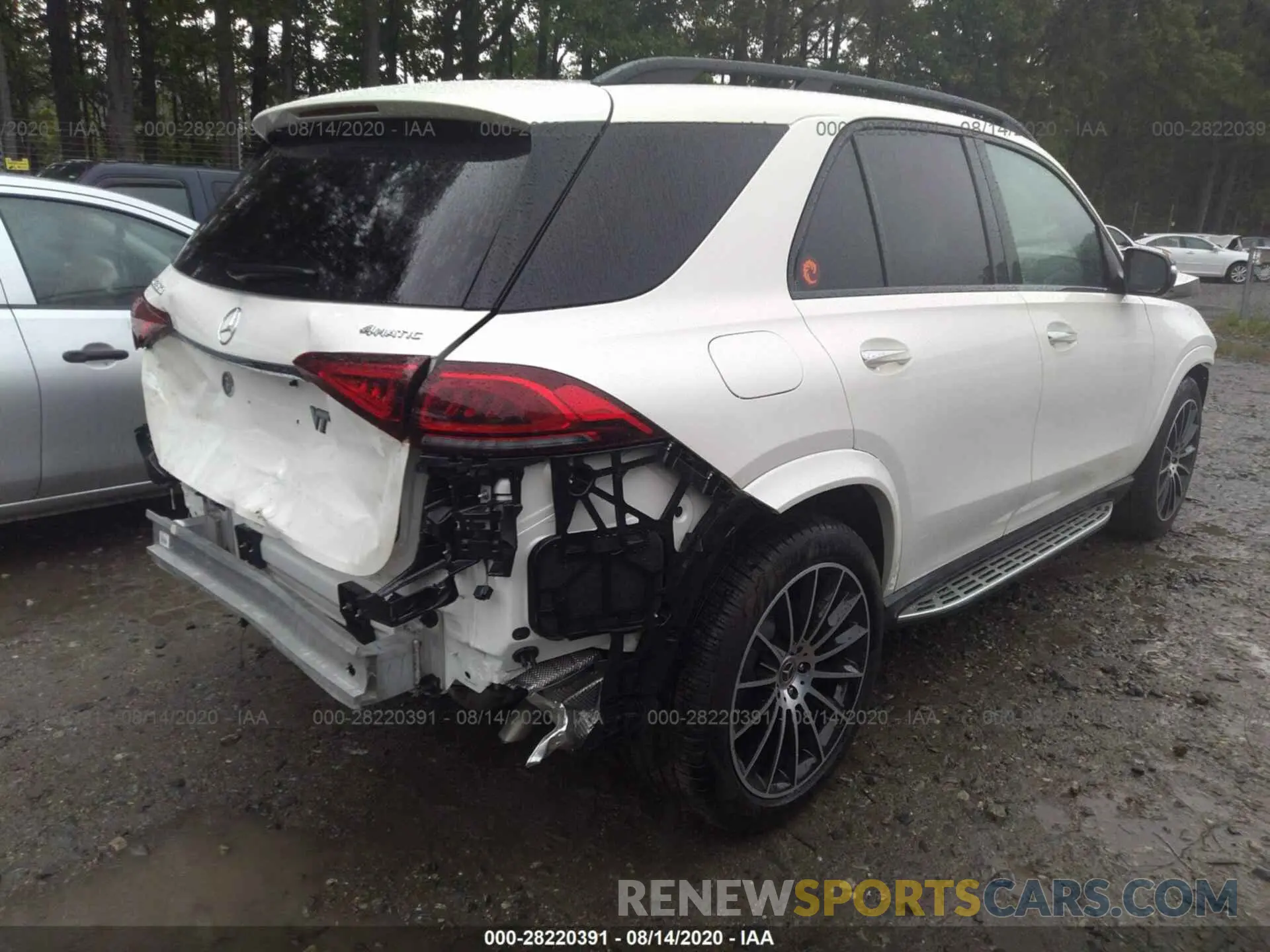4 Photograph of a damaged car 4JGFB4KB0LA143888 MERCEDES-BENZ GLE 2020
