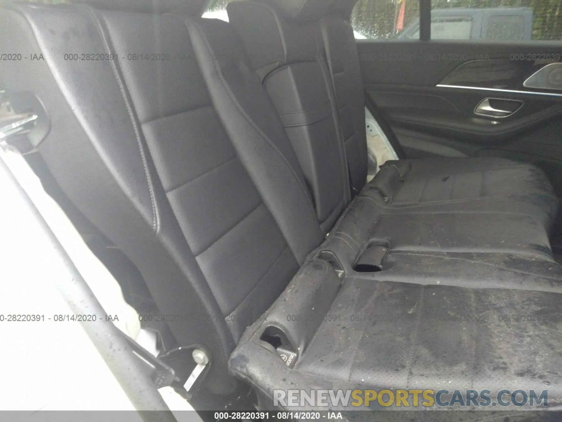 8 Photograph of a damaged car 4JGFB4KB0LA143888 MERCEDES-BENZ GLE 2020