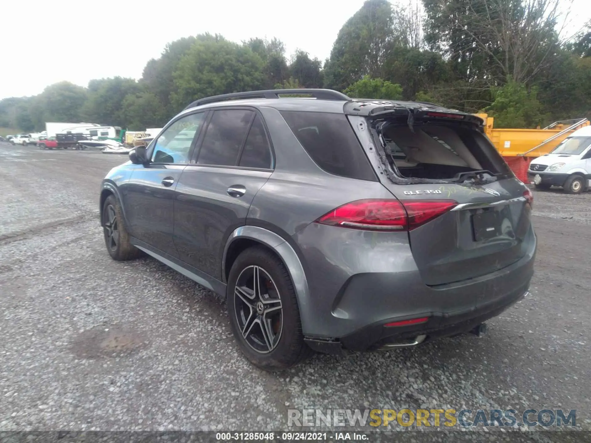 3 Photograph of a damaged car 4JGFB4KB1LA007494 MERCEDES-BENZ GLE 2020