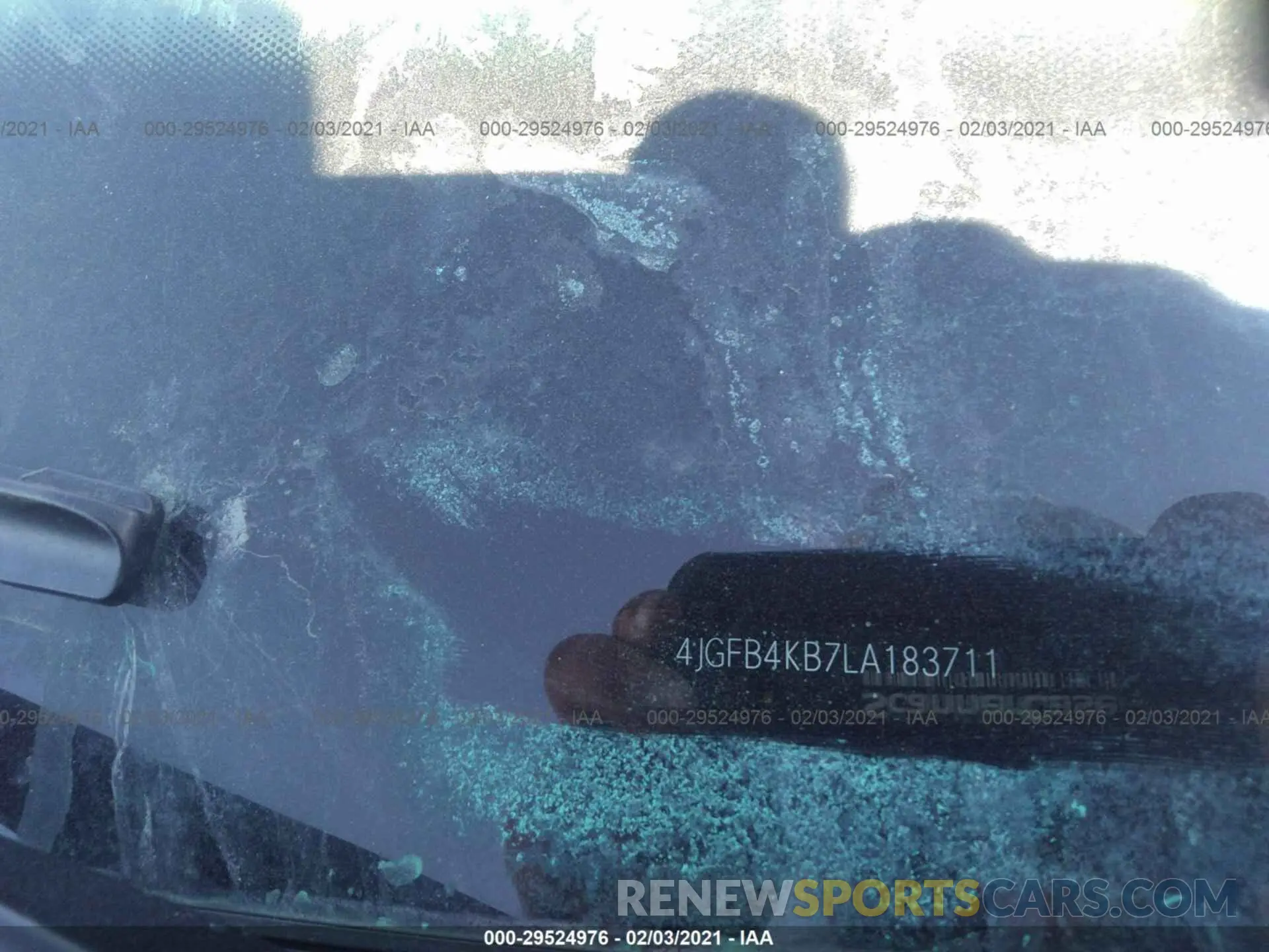 9 Photograph of a damaged car 4JGFB4KB7LA183711 MERCEDES-BENZ GLE 2020