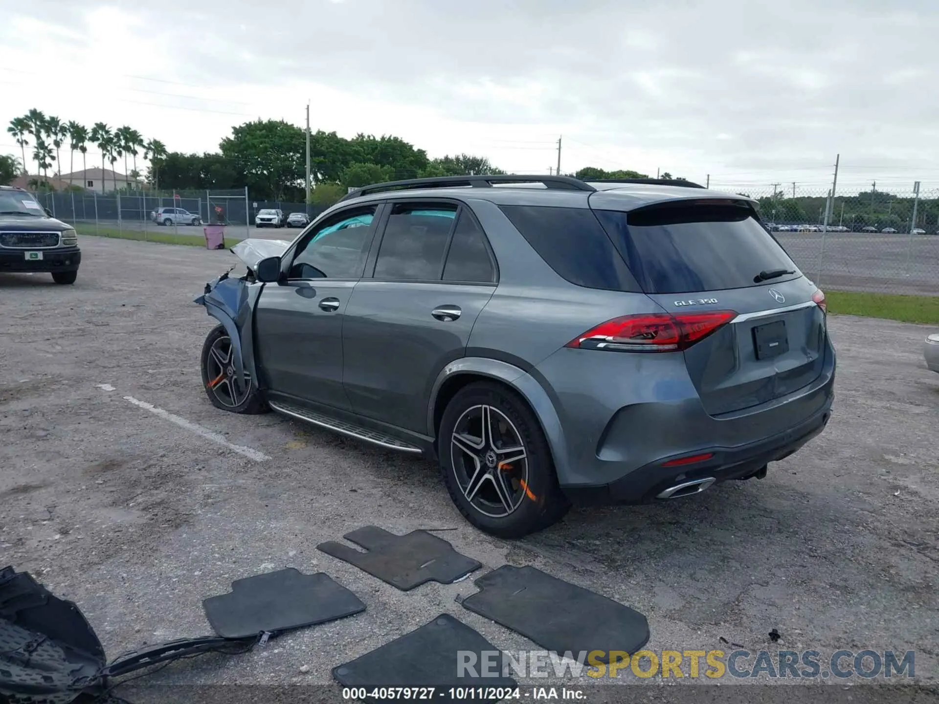 3 Photograph of a damaged car 4JGFB4KB9LA008019 MERCEDES-BENZ GLE 2020