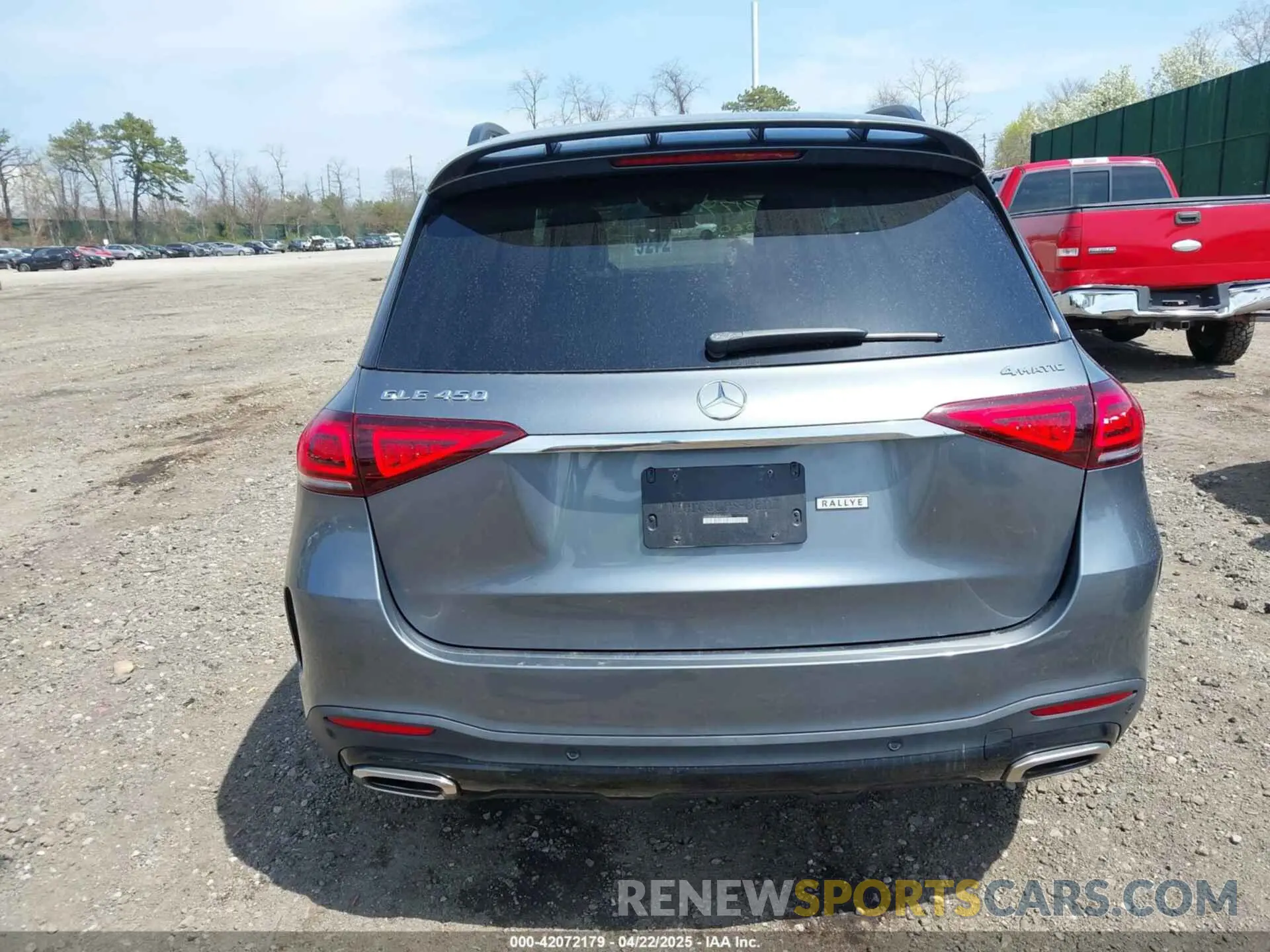 16 Photograph of a damaged car 4JGFB5KB4MA444476 MERCEDES-BENZ GLE 2021