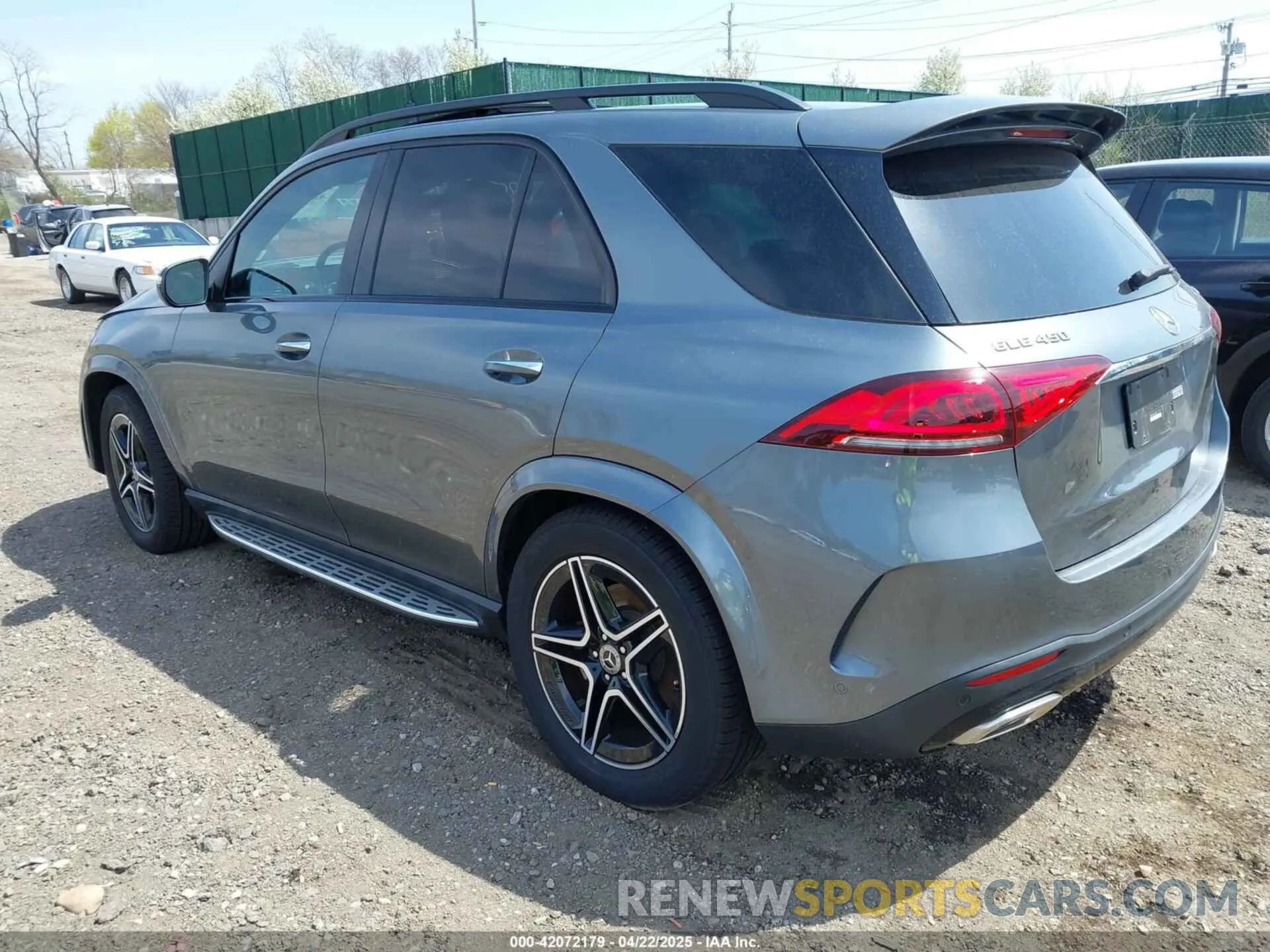 3 Photograph of a damaged car 4JGFB5KB4MA444476 MERCEDES-BENZ GLE 2021