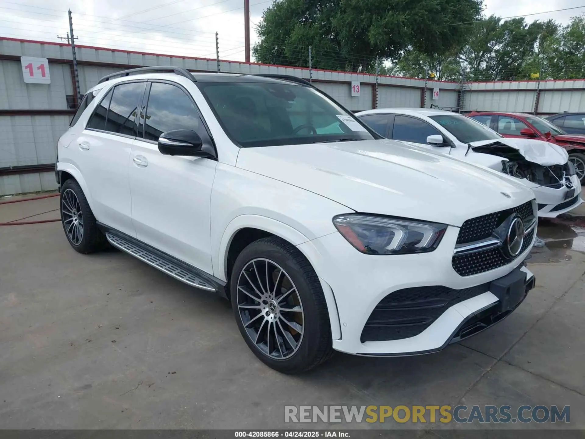 1 Photograph of a damaged car 4JGFB5KB8MA552664 MERCEDES-BENZ GLE 2021