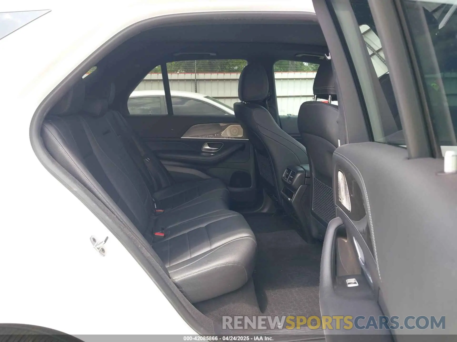 8 Photograph of a damaged car 4JGFB5KB8MA552664 MERCEDES-BENZ GLE 2021