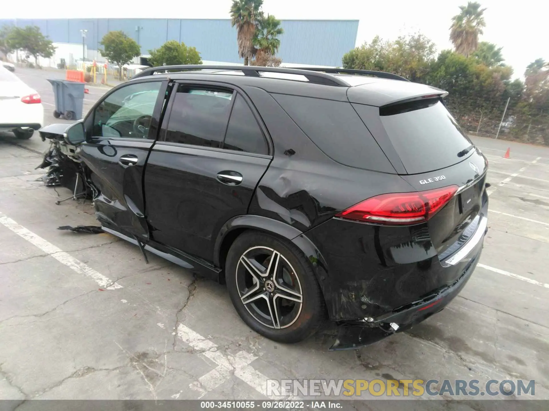 3 Photograph of a damaged car 4JGFB4KB1NA720527 MERCEDES-BENZ GLE 2022