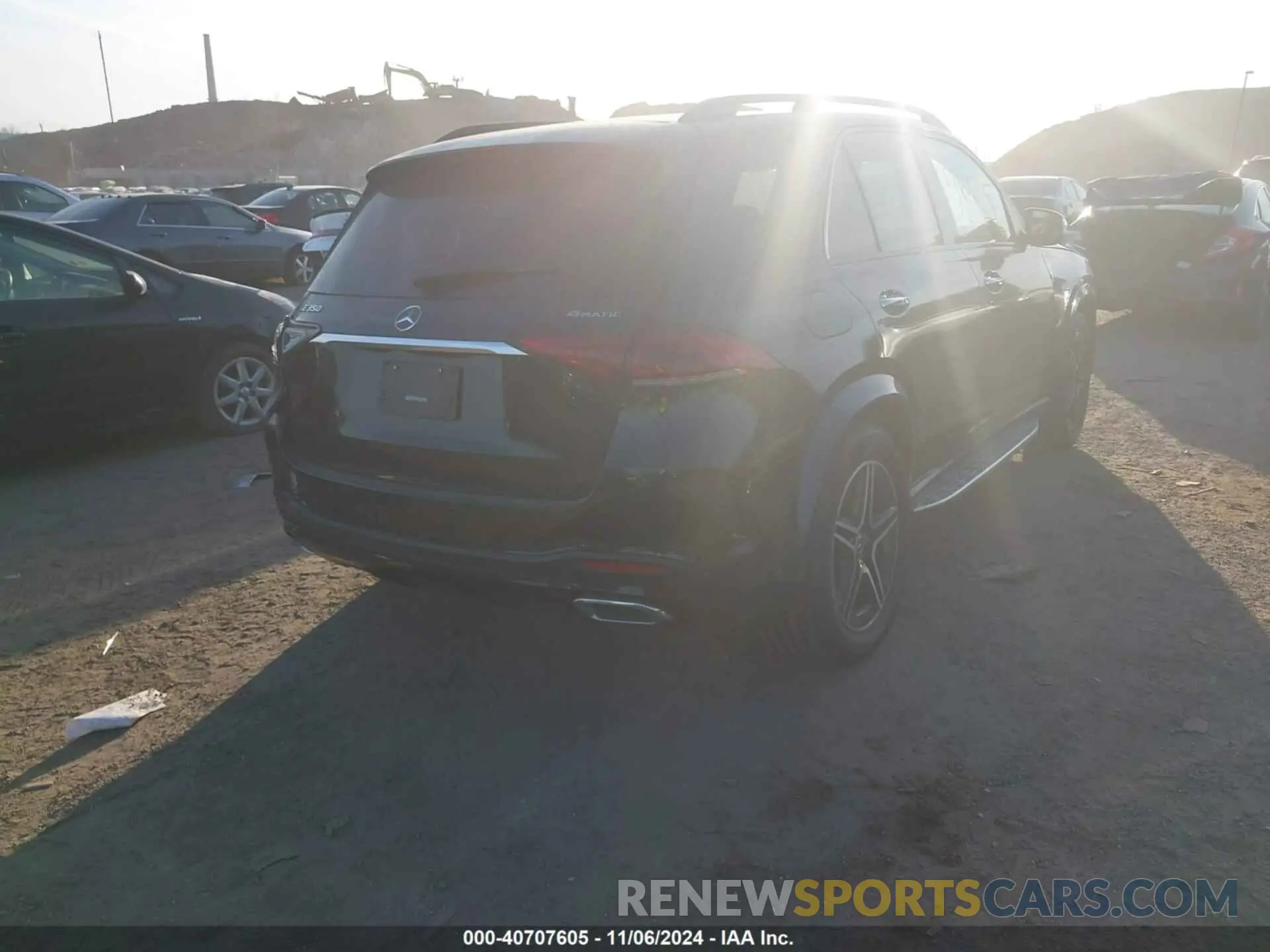 4 Photograph of a damaged car 4JGFB4KB2NA698781 MERCEDES-BENZ GLE 2022
