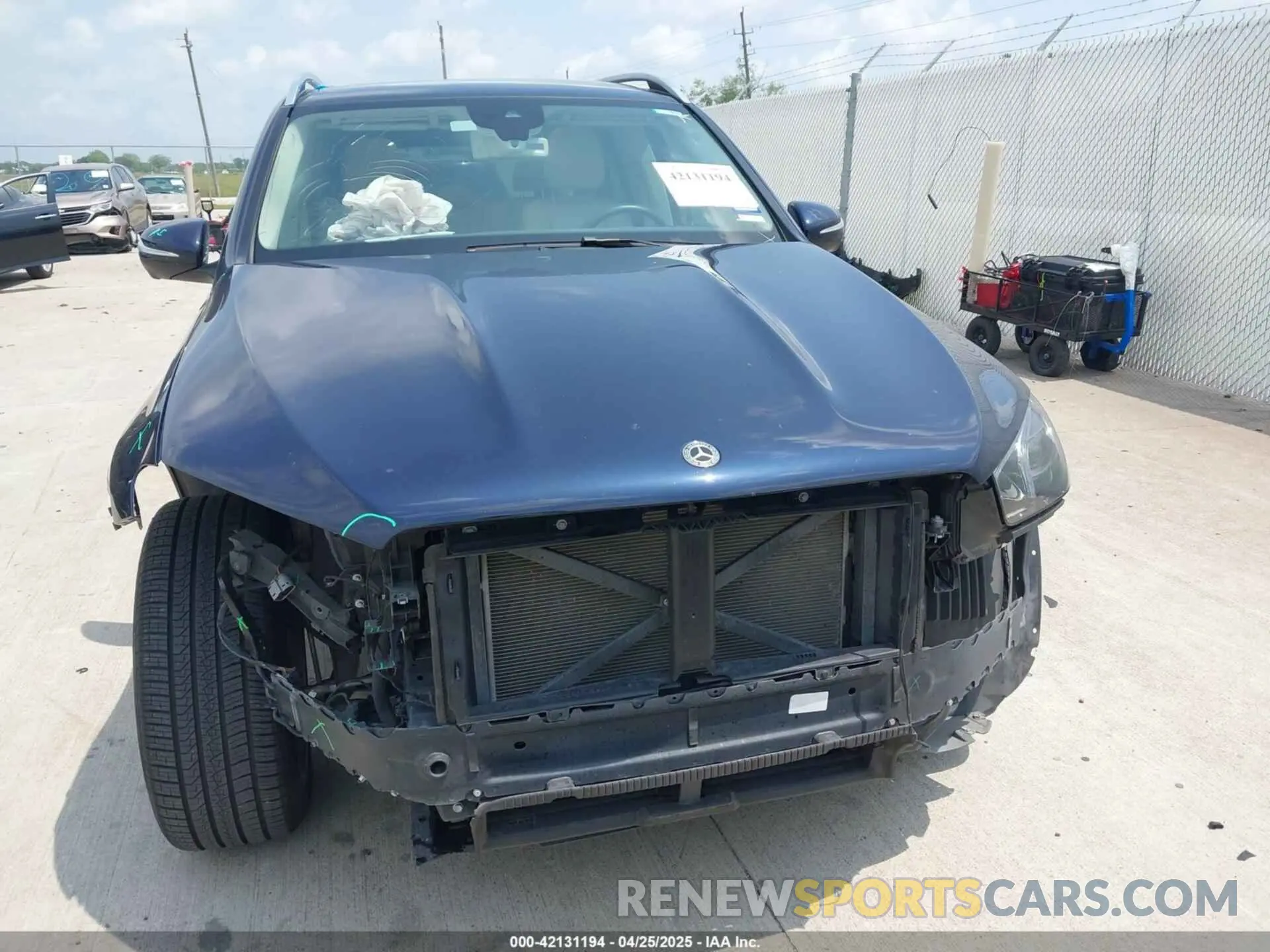 12 Photograph of a damaged car 4JGFB4JB0LA145805 MERCEDES-BENZ GLE 350 2020