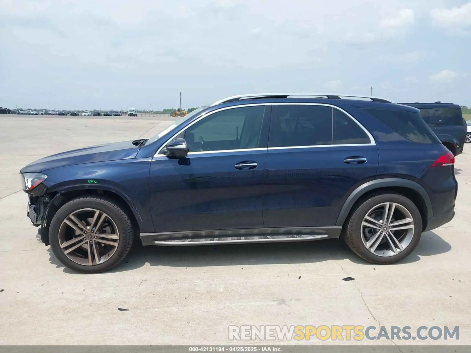 14 Photograph of a damaged car 4JGFB4JB0LA145805 MERCEDES-BENZ GLE 350 2020
