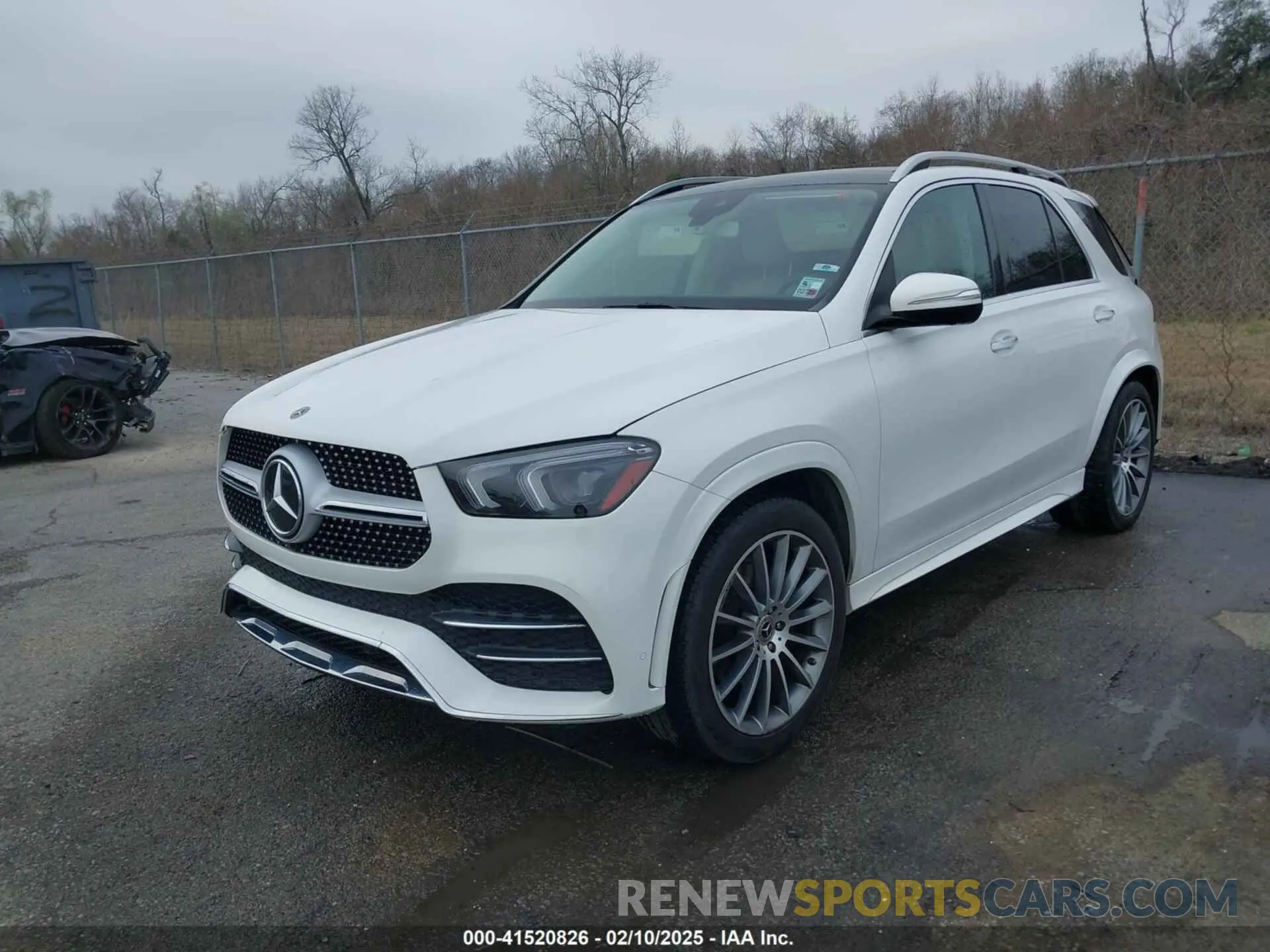 2 Photograph of a damaged car 4JGFB4JB2LA203932 MERCEDES-BENZ GLE 350 2020