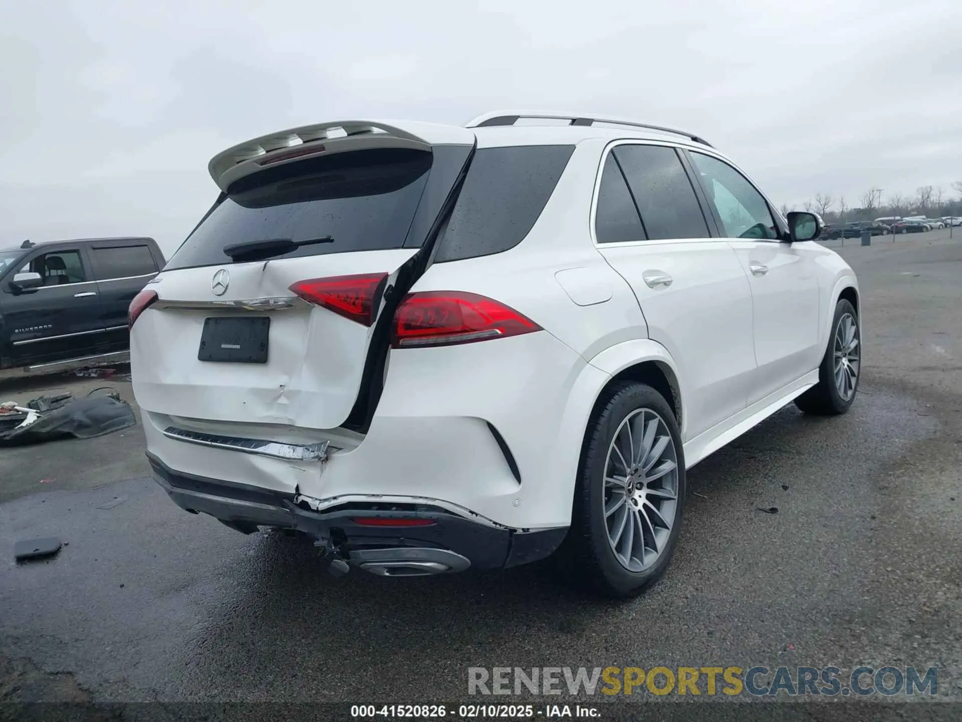 4 Photograph of a damaged car 4JGFB4JB2LA203932 MERCEDES-BENZ GLE 350 2020