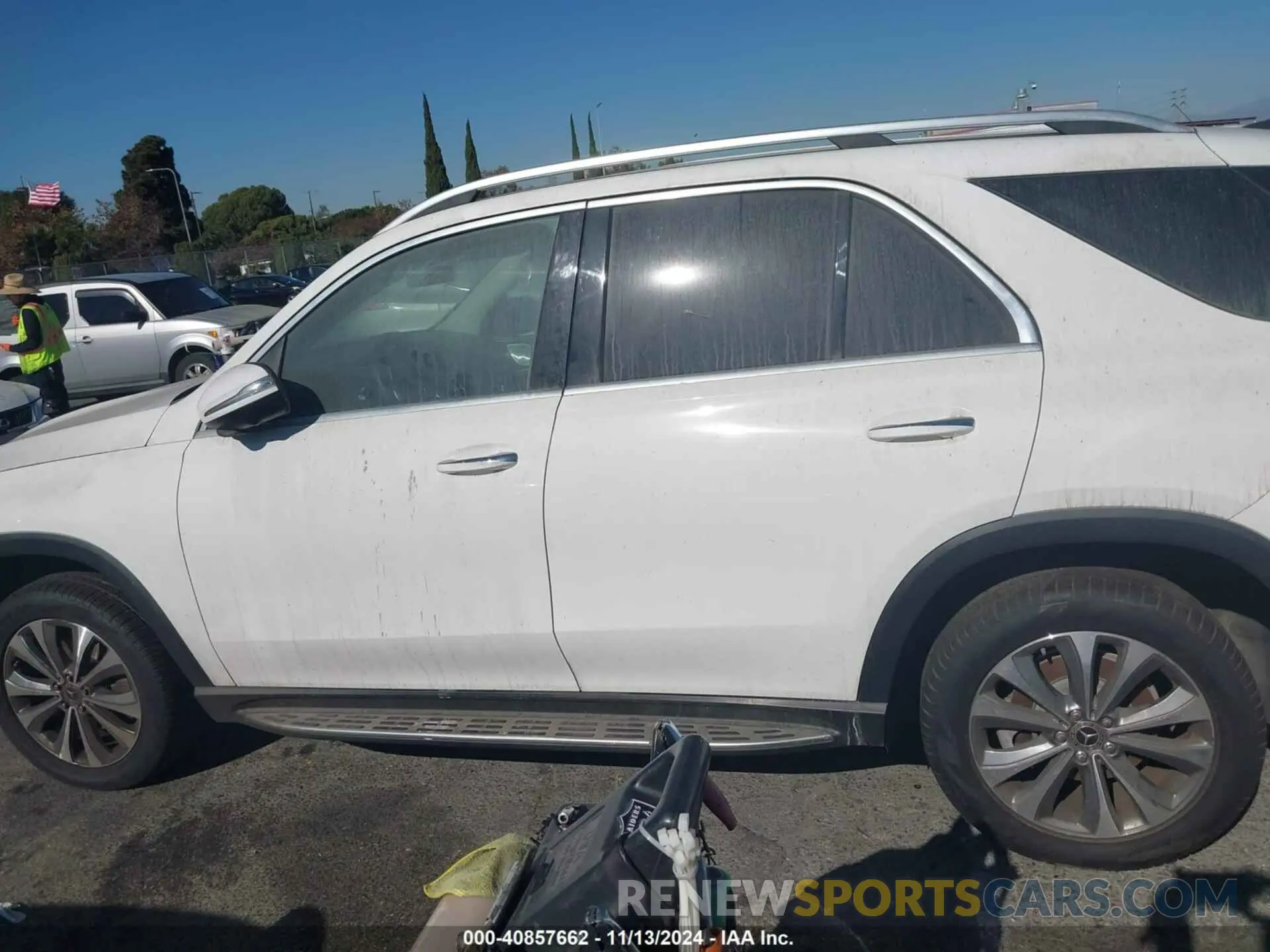 14 Photograph of a damaged car 4JGFB4JB4LA136864 MERCEDES-BENZ GLE 350 2020