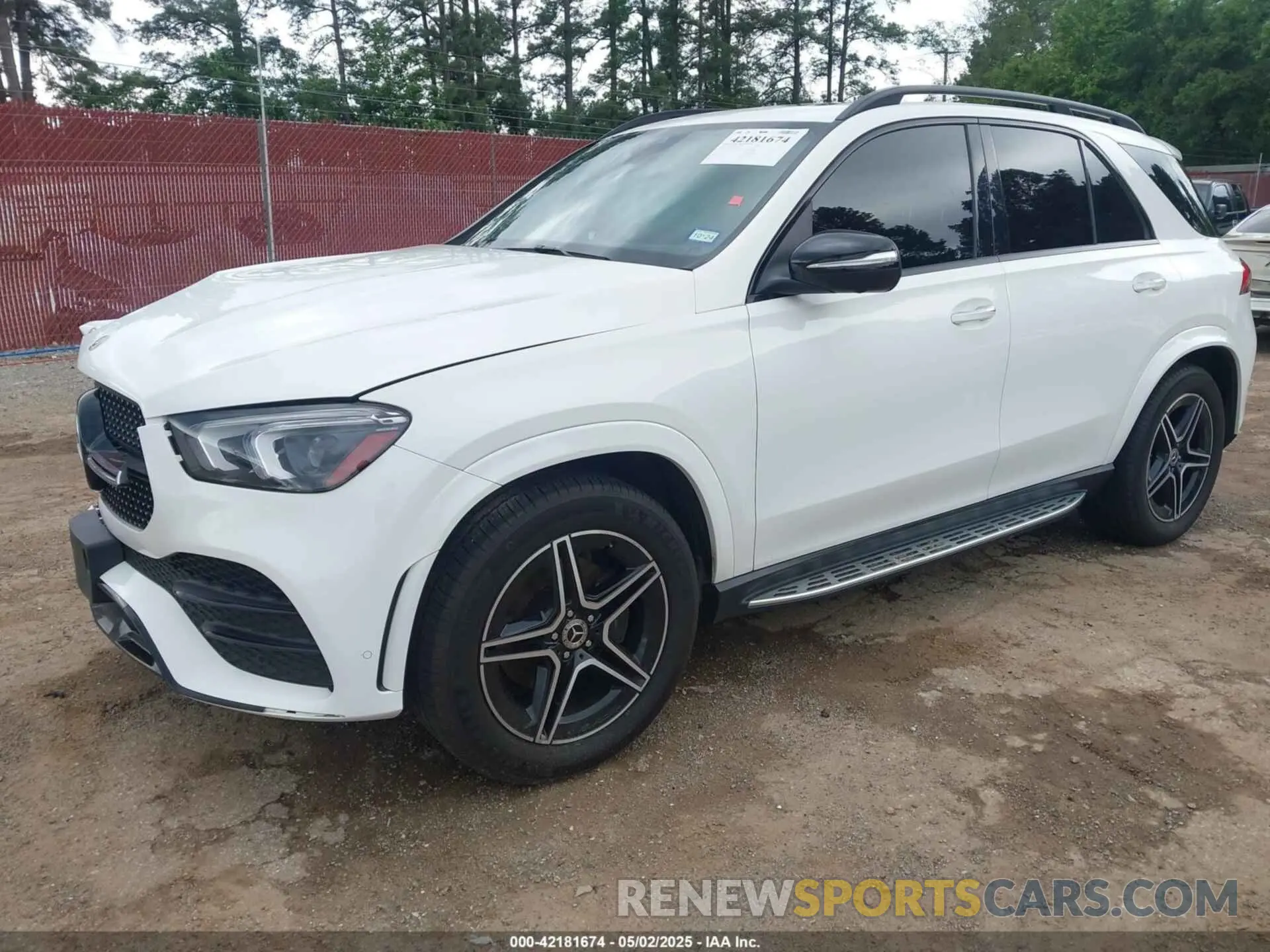 2 Photograph of a damaged car 4JGFB4JB7LA245416 MERCEDES-BENZ GLE 350 2020