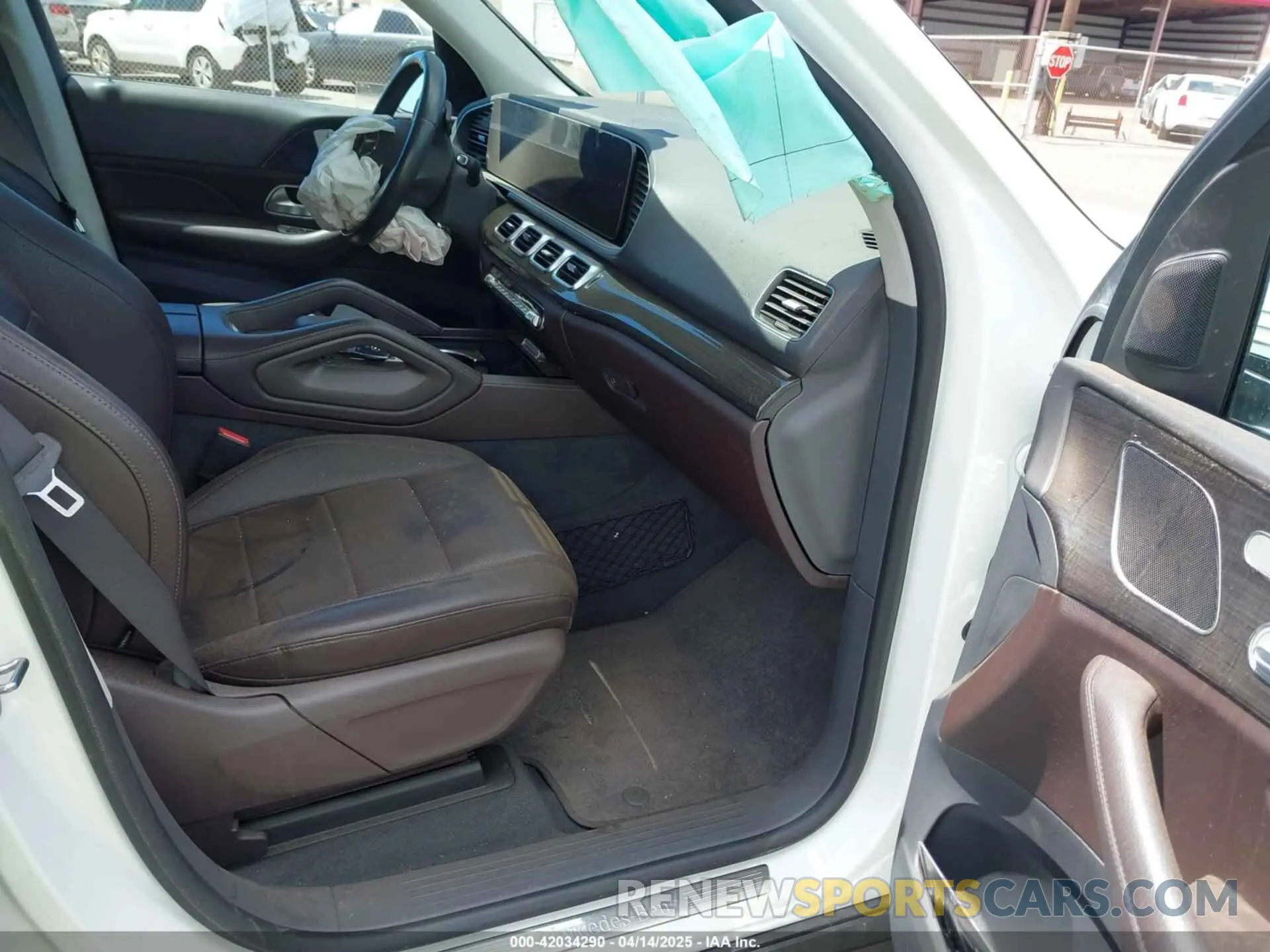 5 Photograph of a damaged car 4JGFB4JE9LA130519 MERCEDES-BENZ GLE 350 2020