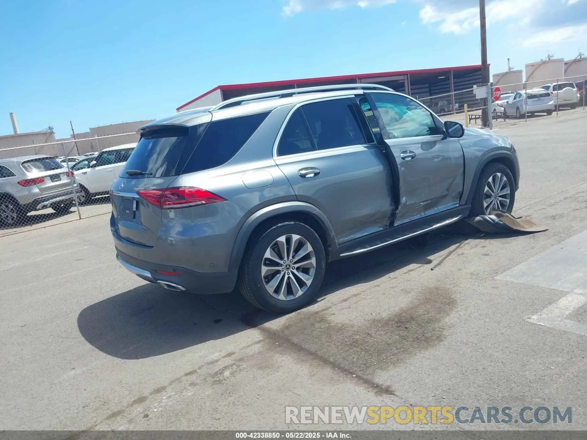 4 Фотография поврежденного автомобиля 4JGFB4JEXLA121120 MERCEDES-BENZ GLE 350 2020