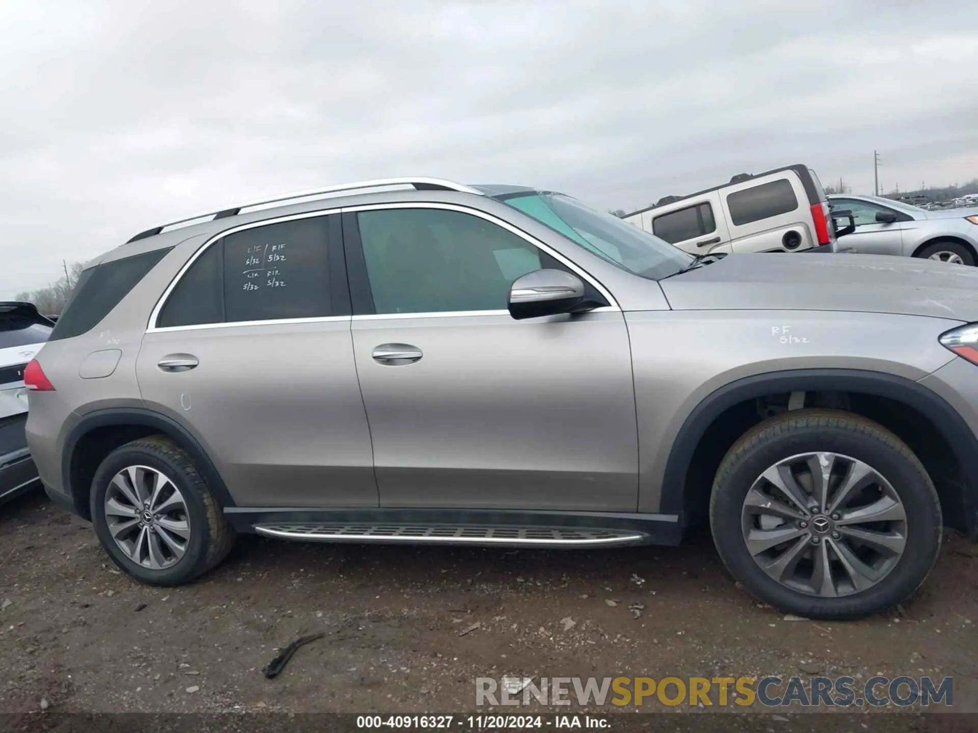 13 Photograph of a damaged car 4JGFB4KB0LA032807 MERCEDES-BENZ GLE 350 2020
