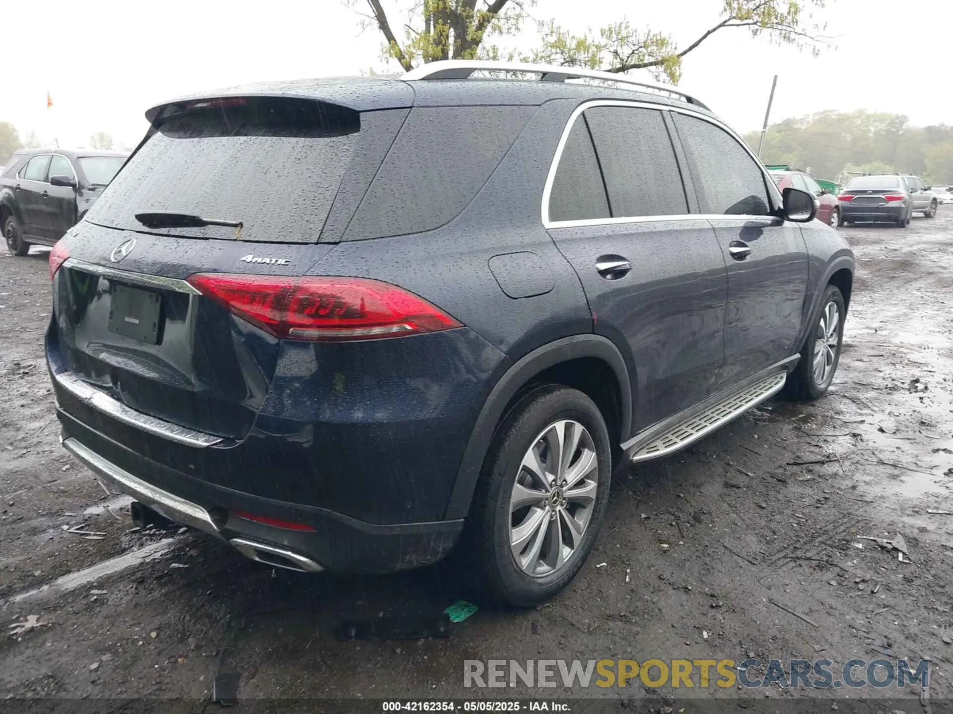 4 Photograph of a damaged car 4JGFB4KB1LA033657 MERCEDES-BENZ GLE 350 2020