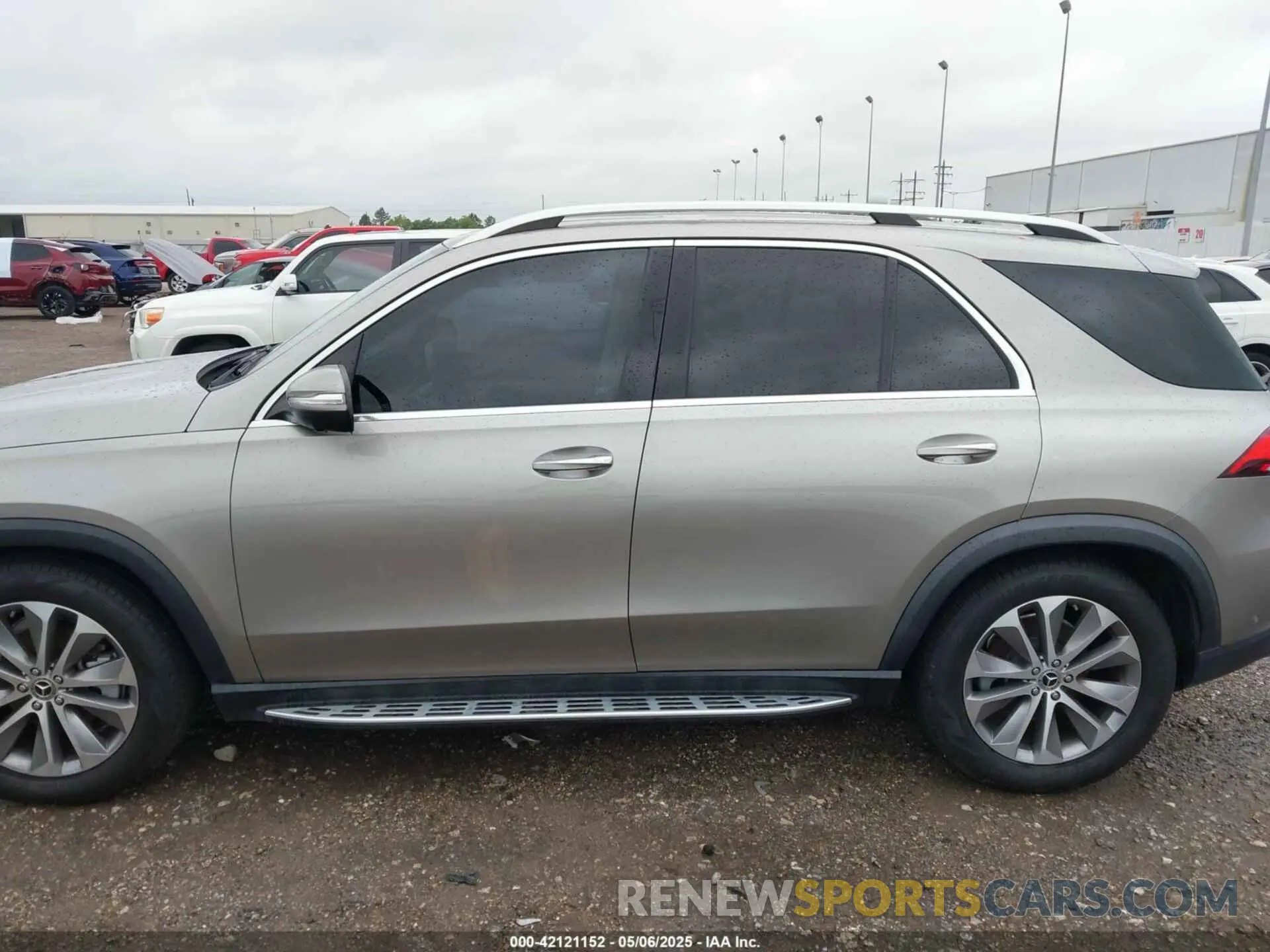 14 Photograph of a damaged car 4JGFB4KB2LA033392 MERCEDES-BENZ GLE 350 2020