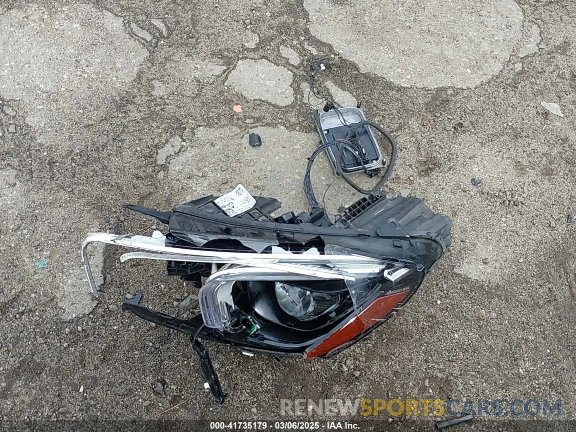 11 Photograph of a damaged car 4JGFB4KB2LA063217 MERCEDES-BENZ GLE 350 2020