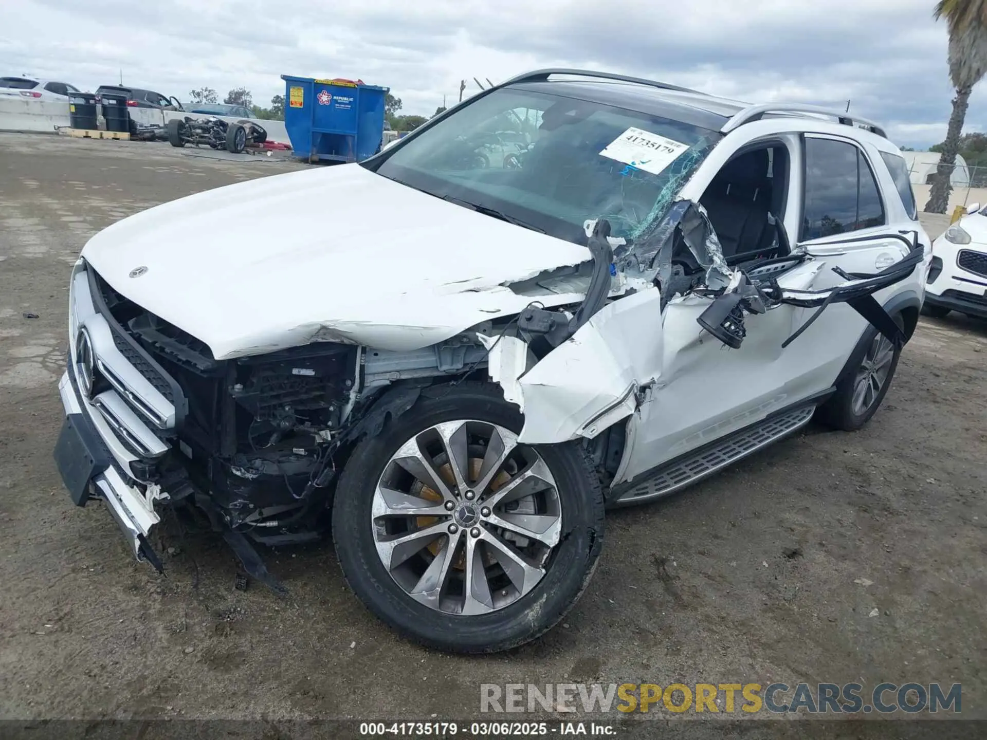 2 Photograph of a damaged car 4JGFB4KB2LA063217 MERCEDES-BENZ GLE 350 2020