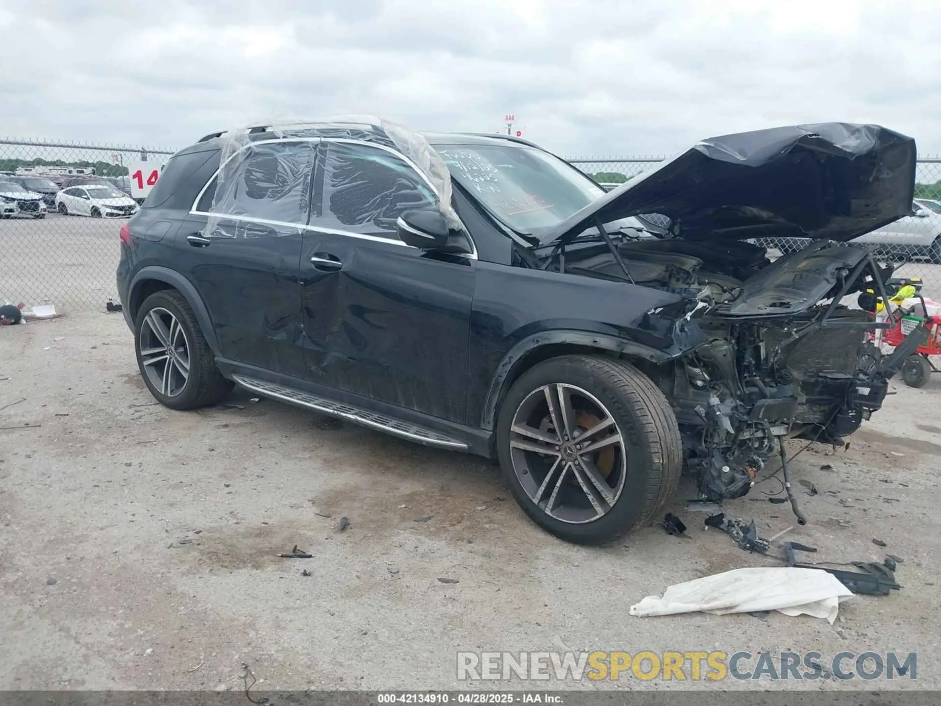 1 Photograph of a damaged car 4JGFB4KB3LA043879 MERCEDES-BENZ GLE 350 2020