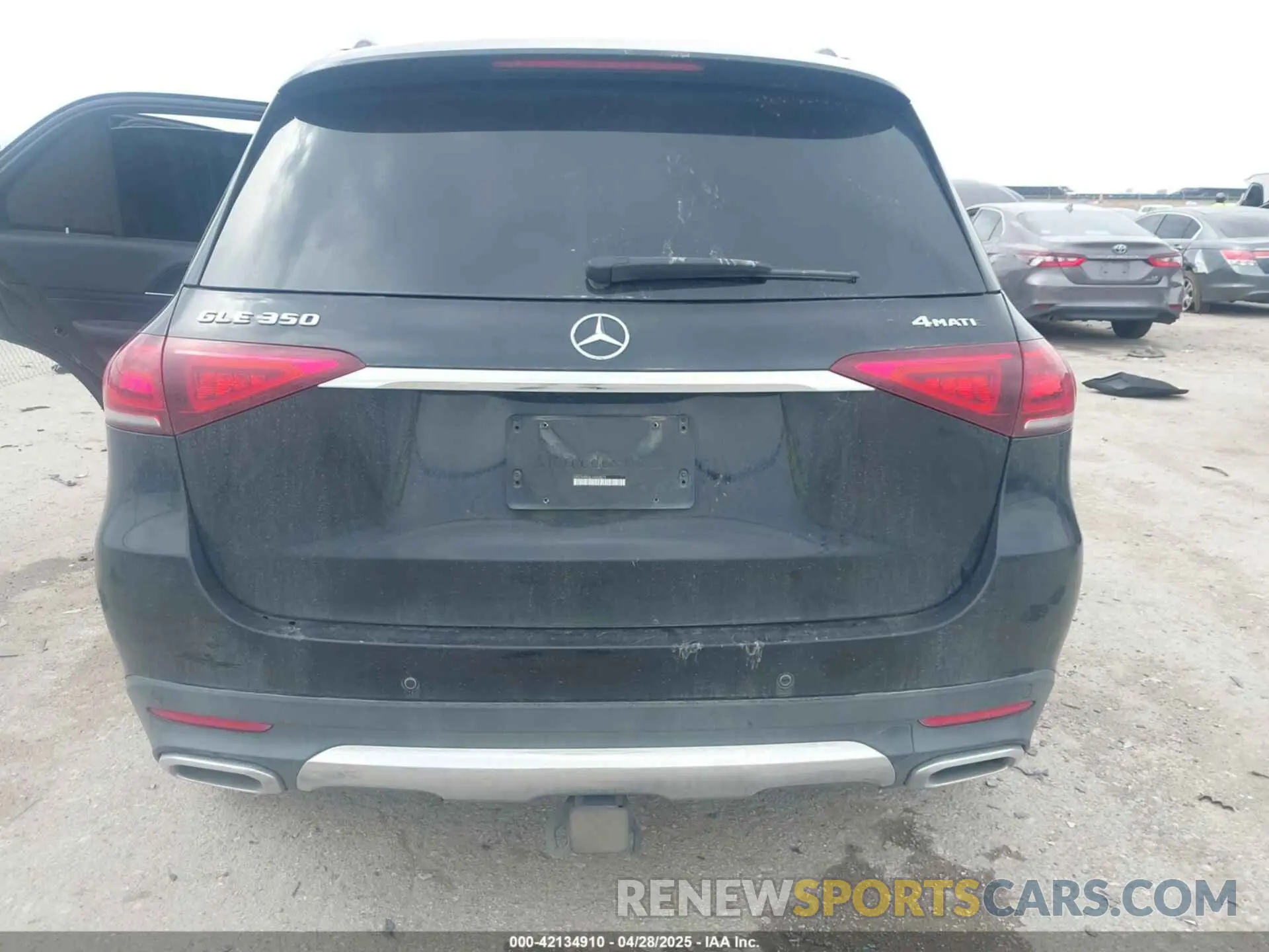 15 Photograph of a damaged car 4JGFB4KB3LA043879 MERCEDES-BENZ GLE 350 2020