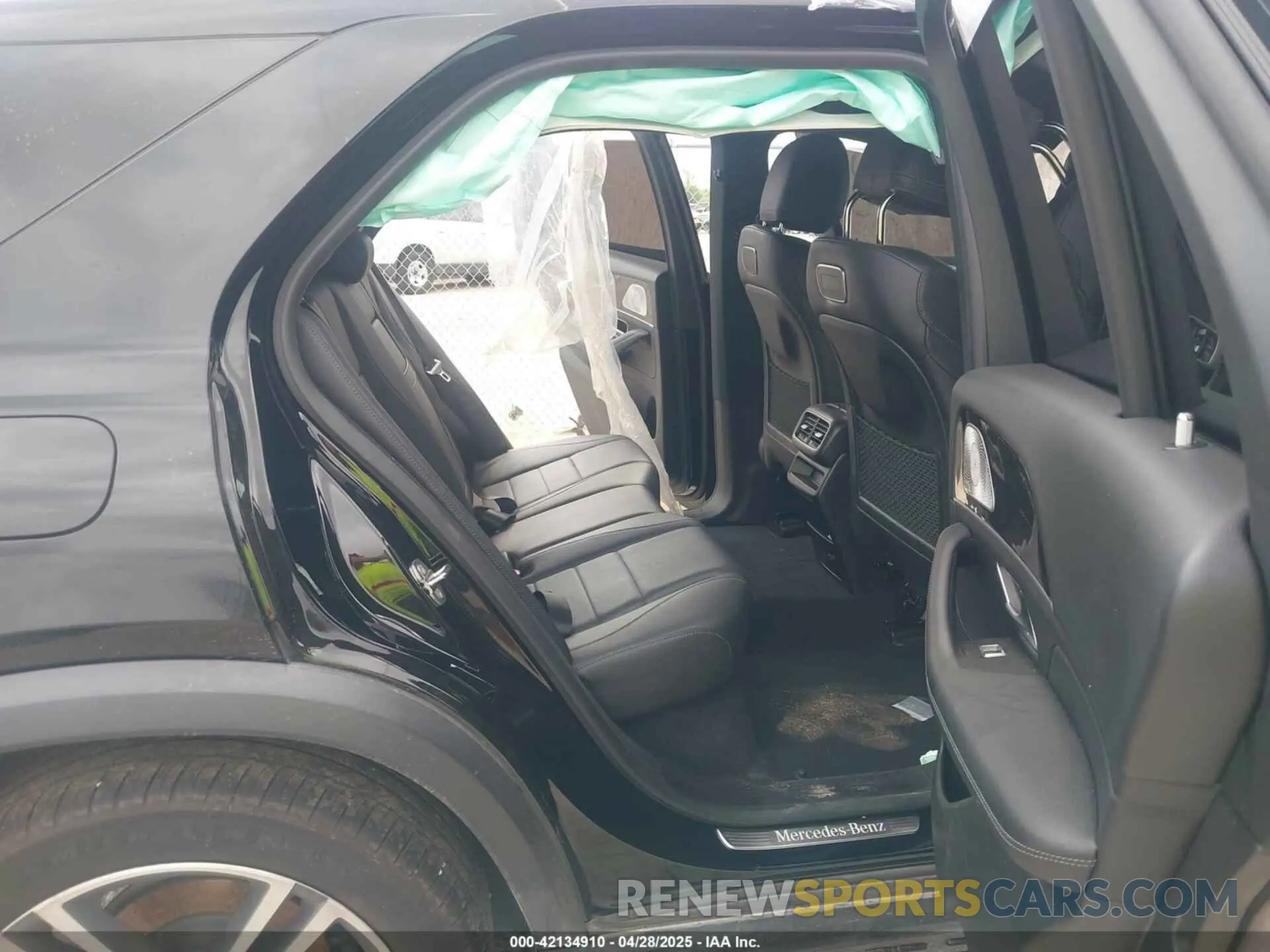 8 Photograph of a damaged car 4JGFB4KB3LA043879 MERCEDES-BENZ GLE 350 2020