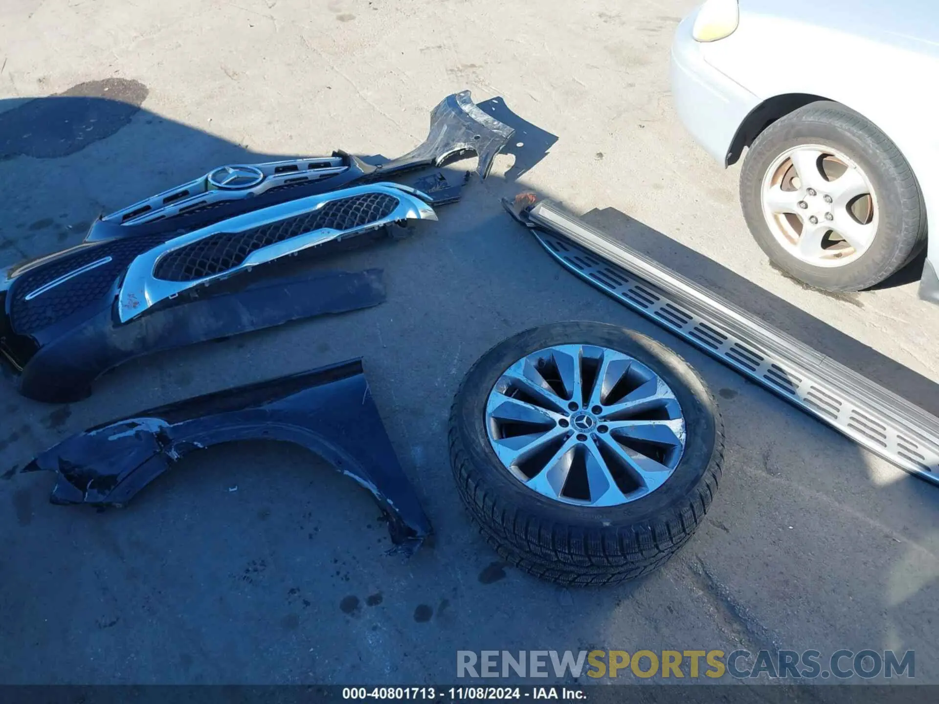 12 Photograph of a damaged car 4JGFB4KB4LA082612 MERCEDES-BENZ GLE 350 2020