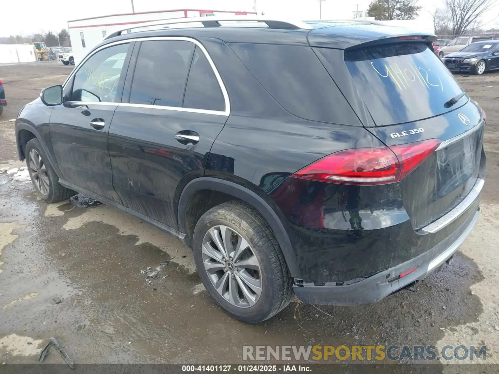 3 Photograph of a damaged car 4JGFB4KB5LA112197 MERCEDES-BENZ GLE 350 2020