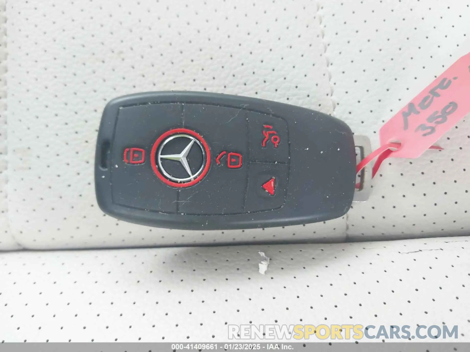 11 Photograph of a damaged car 4JGFB4KB6LA174210 MERCEDES-BENZ GLE 350 2020