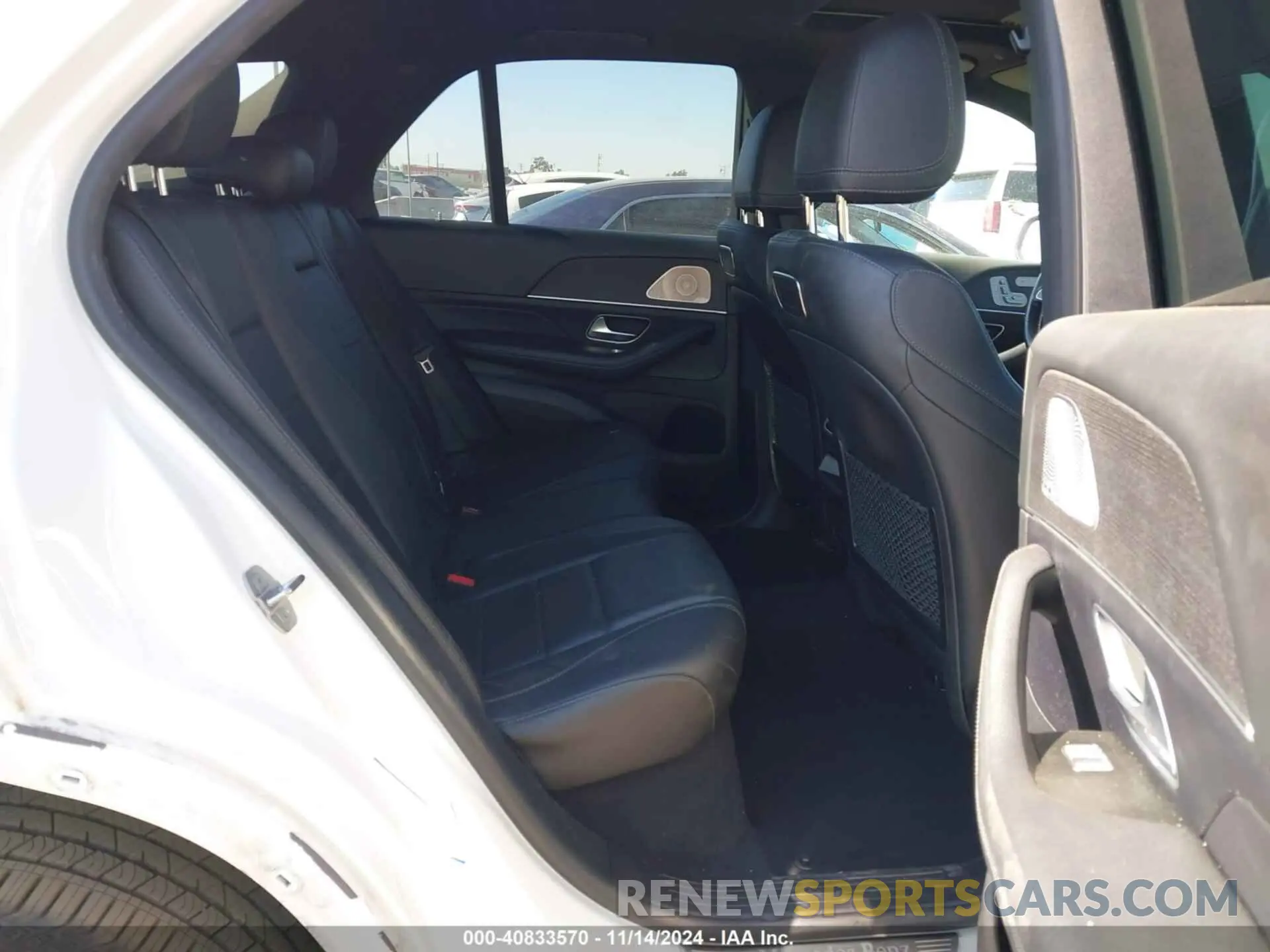 8 Photograph of a damaged car 4JGFB4KB9LA171754 MERCEDES-BENZ GLE 350 2020