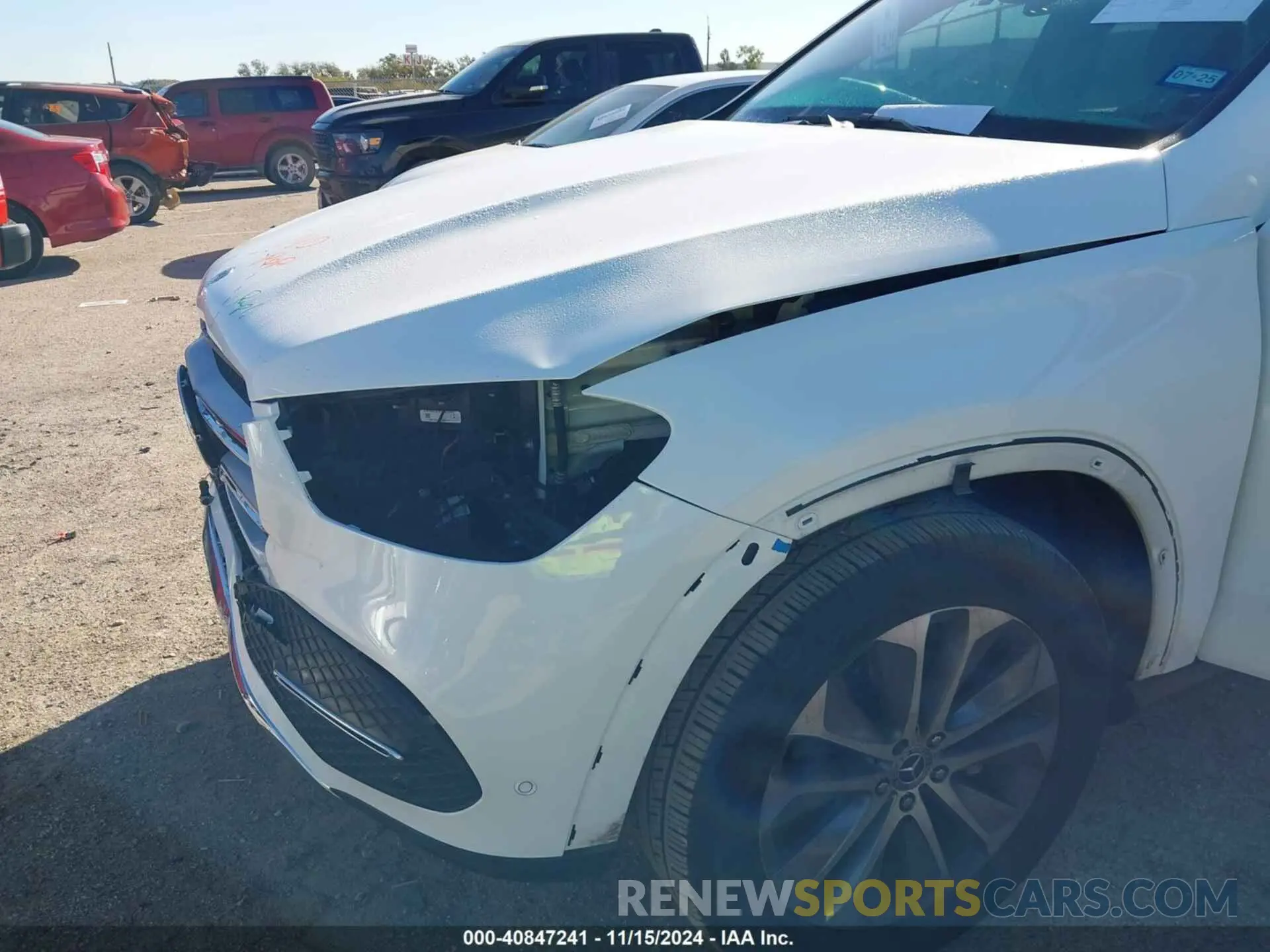 17 Photograph of a damaged car 4JGFB4JB1MA526550 MERCEDES-BENZ GLE 350 2021
