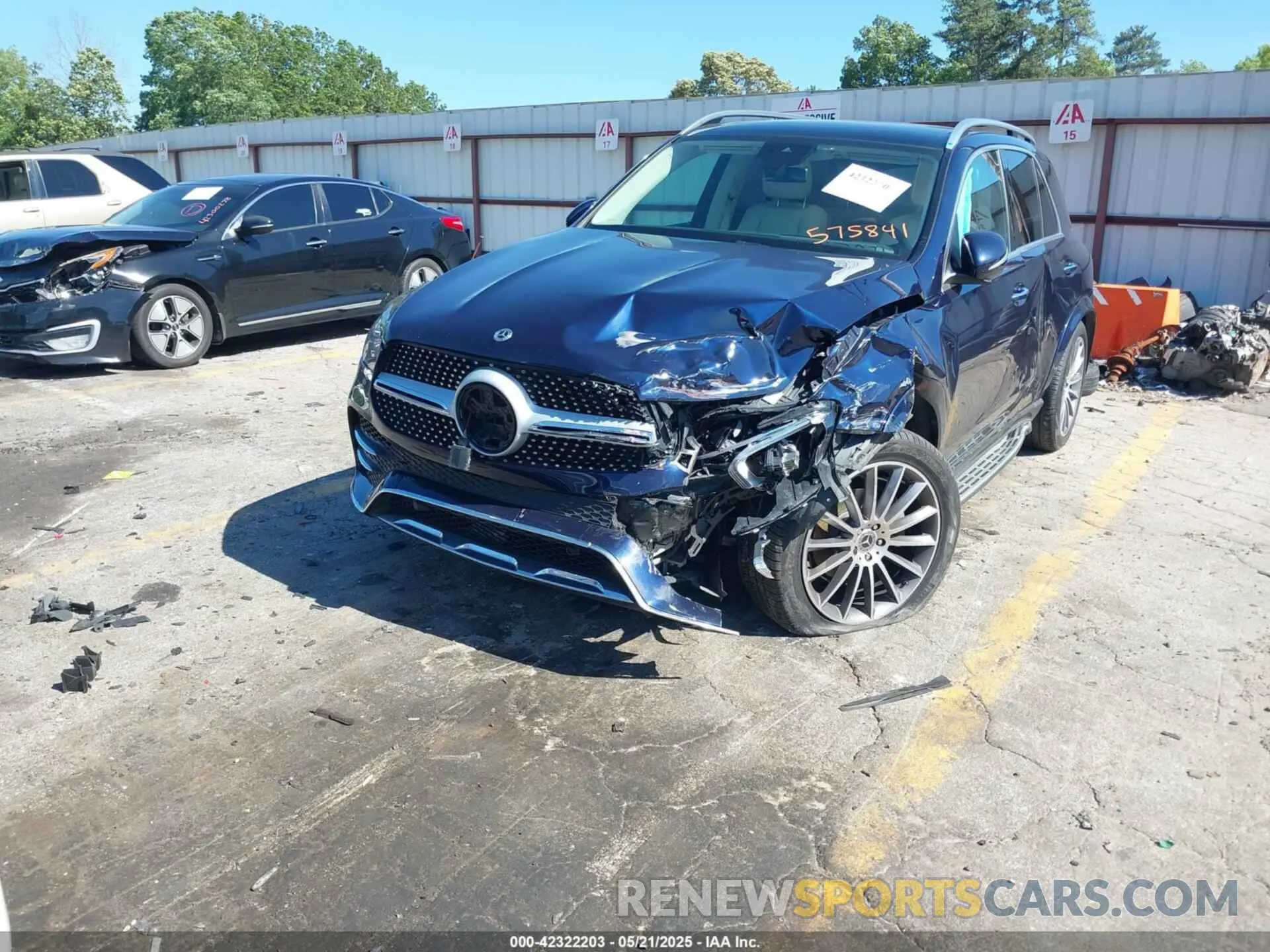 2 Photograph of a damaged car 4JGFB4JB4MA575841 MERCEDES-BENZ GLE 350 2021