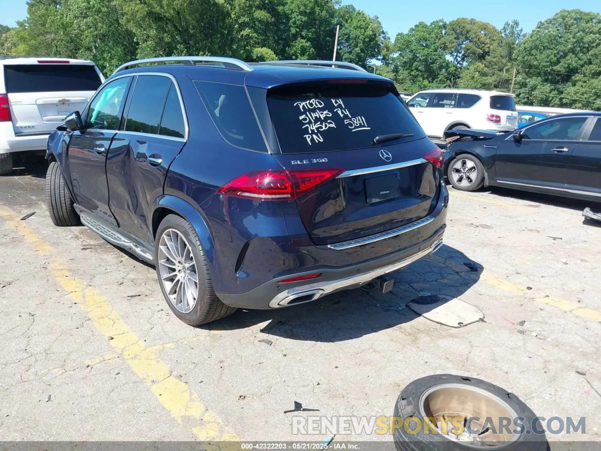 3 Photograph of a damaged car 4JGFB4JB4MA575841 MERCEDES-BENZ GLE 350 2021