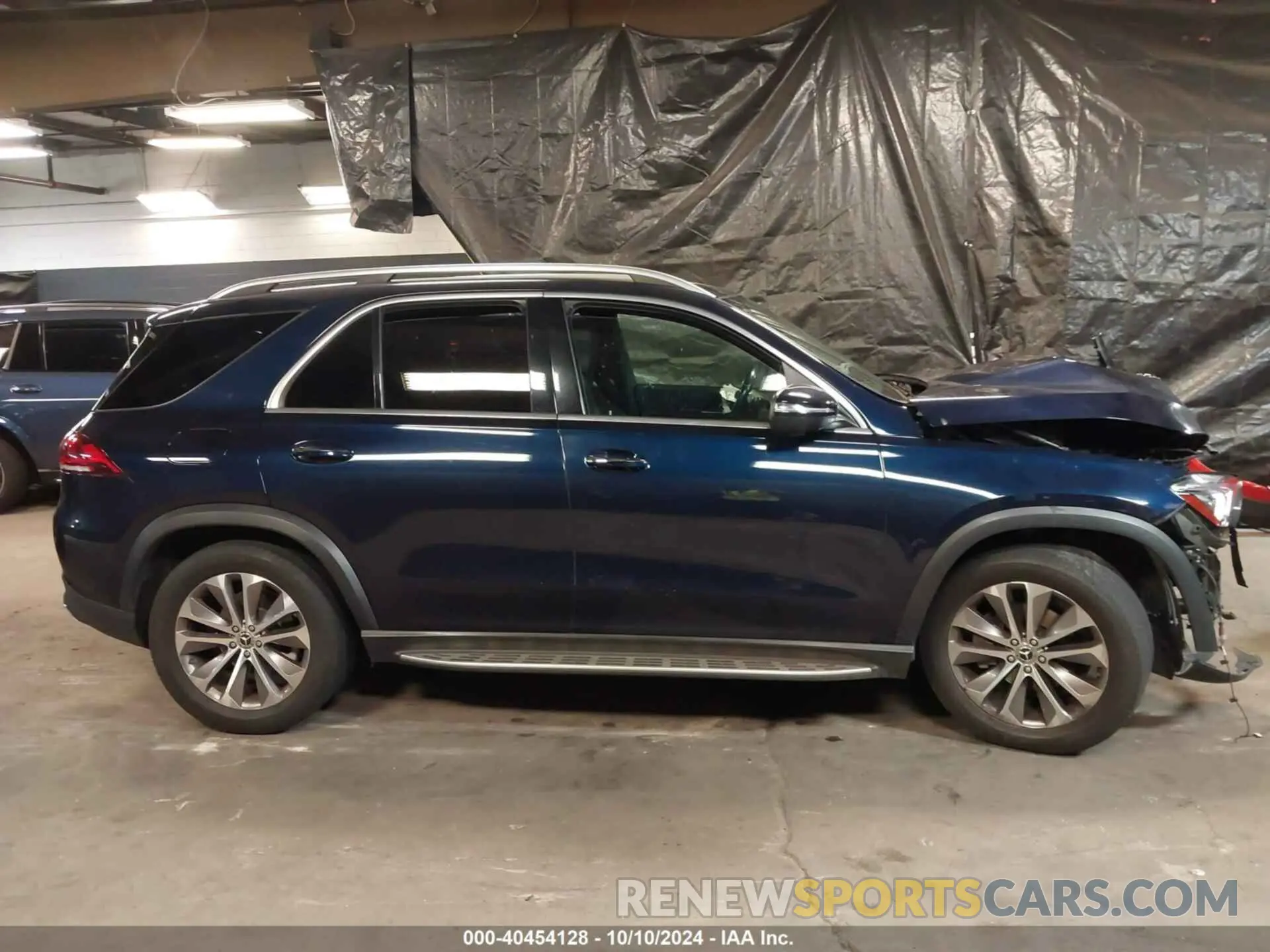 14 Photograph of a damaged car 4JGFB4KB1MA401014 MERCEDES-BENZ GLE 350 2021