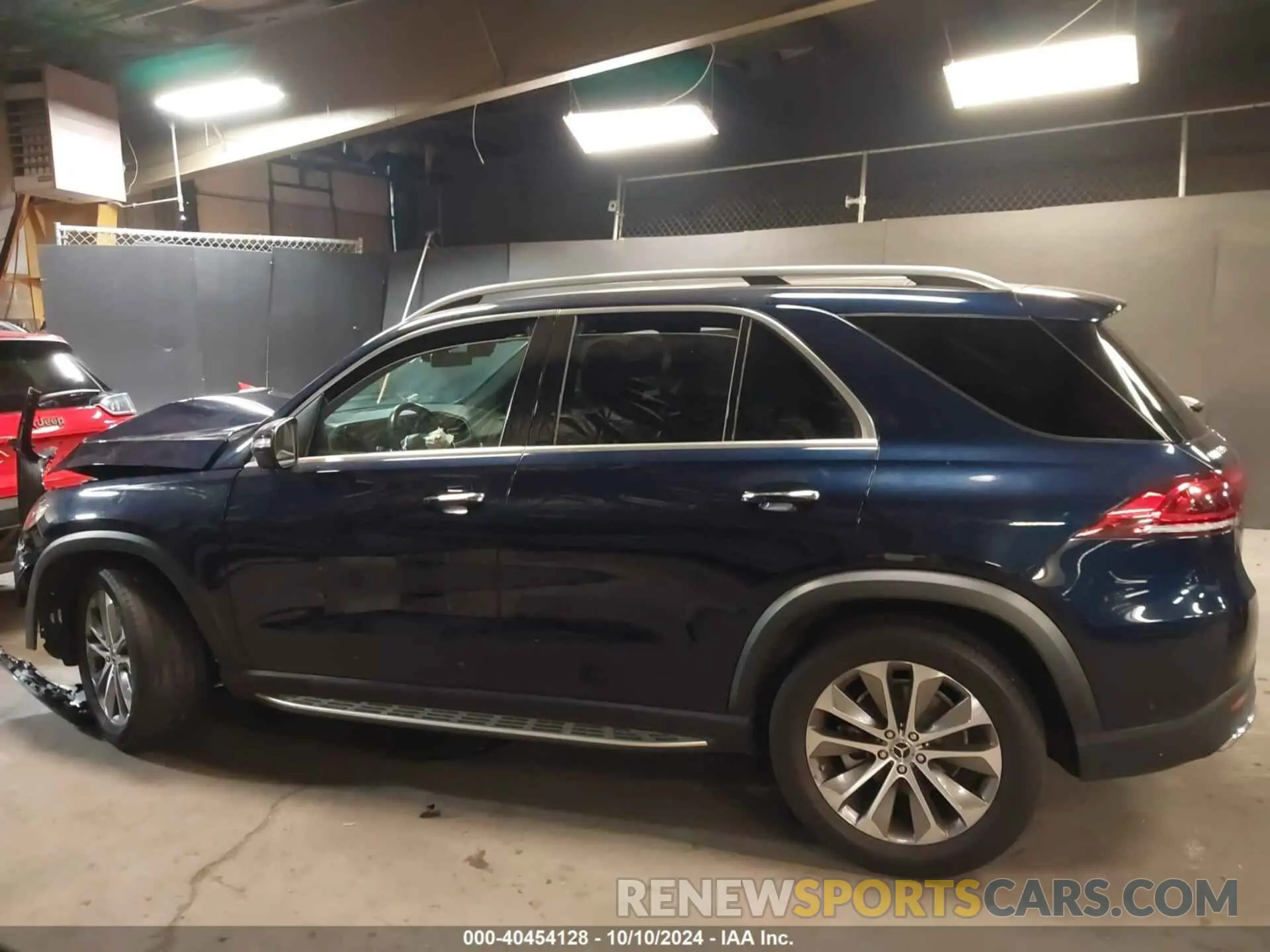 15 Photograph of a damaged car 4JGFB4KB1MA401014 MERCEDES-BENZ GLE 350 2021