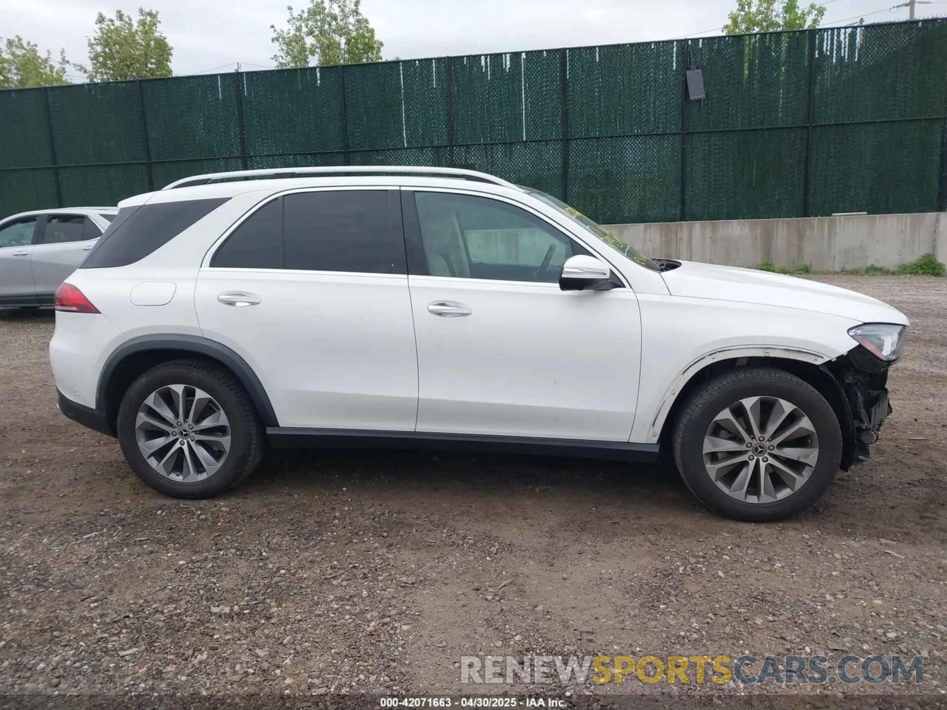 13 Photograph of a damaged car 4JGFB4KB5MA328147 MERCEDES-BENZ GLE 350 2021