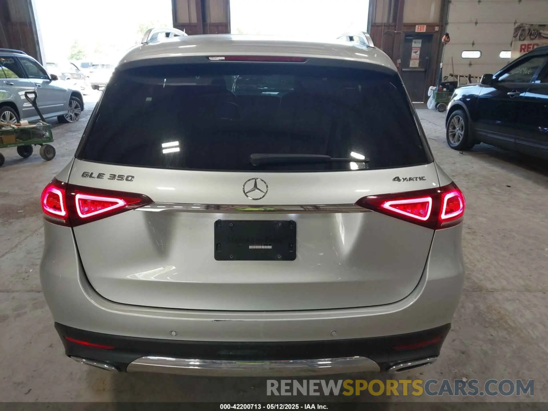 16 Photograph of a damaged car 4JGFB4KBXMA439132 MERCEDES-BENZ GLE 350 2021