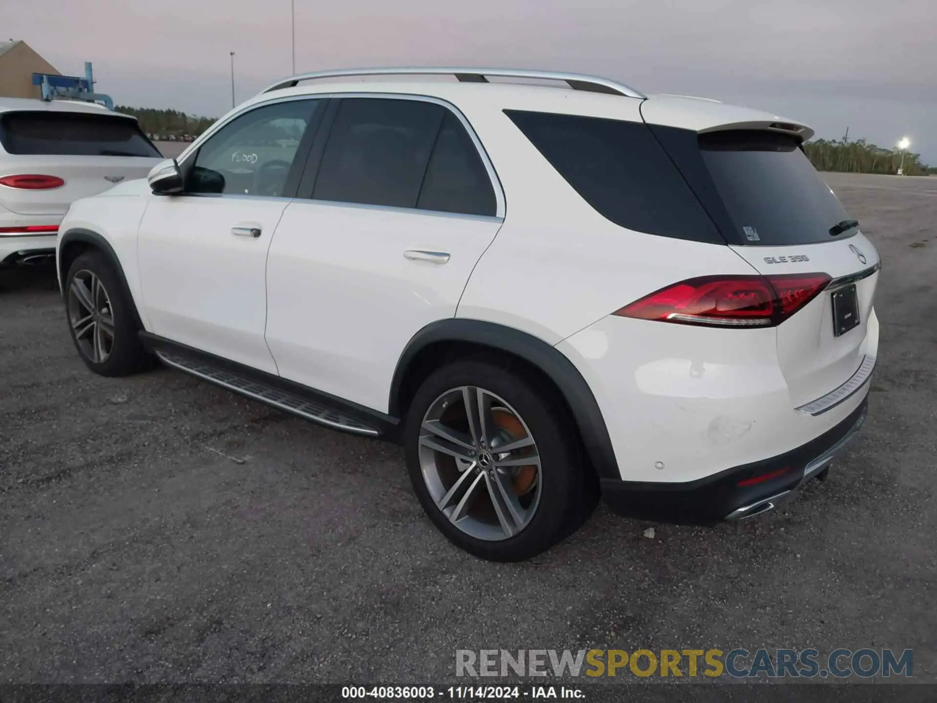 3 Фотография поврежденного автомобиля 4JGFB4JB1NA770538 MERCEDES-BENZ GLE 350 2022