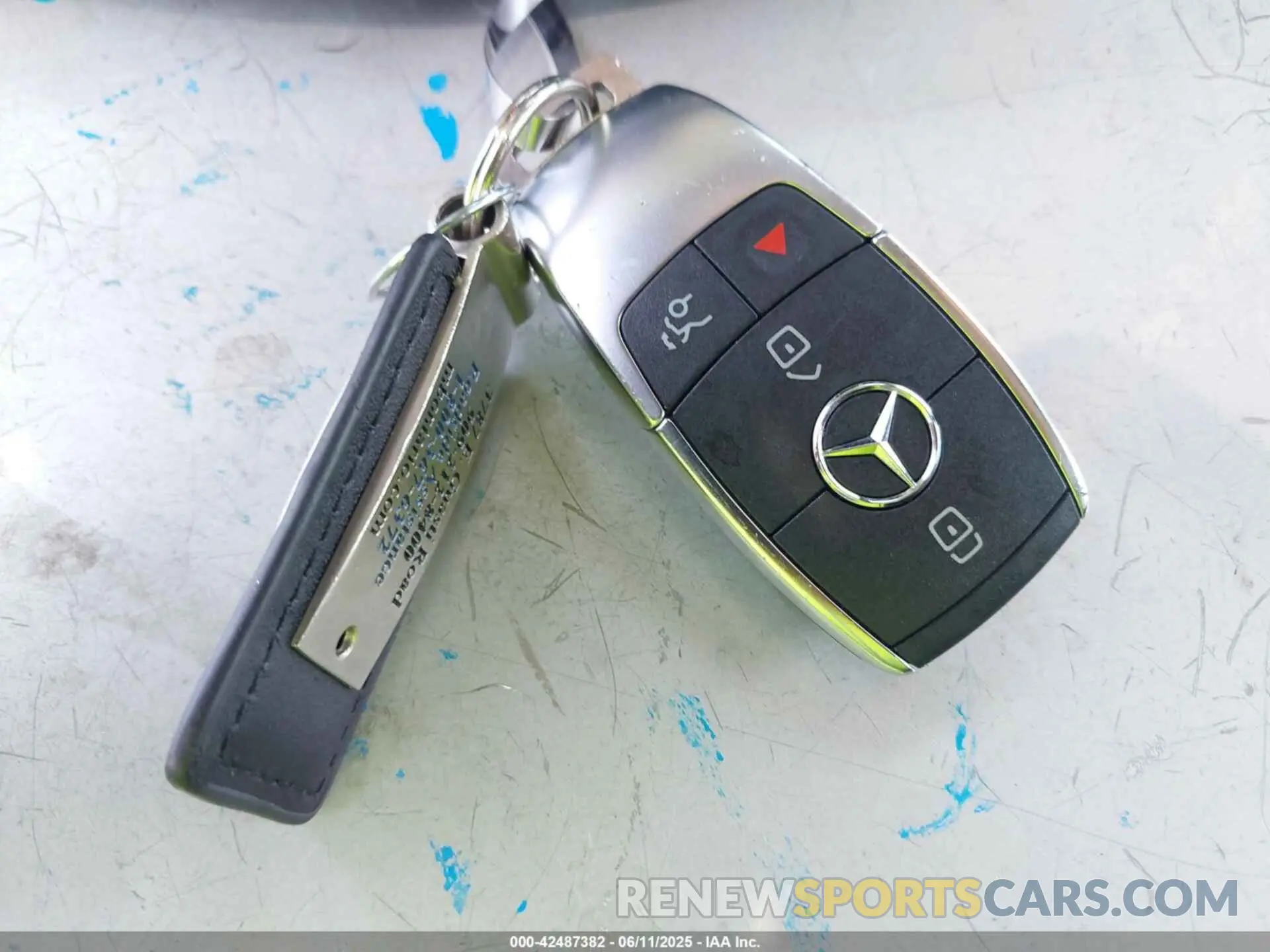 11 Photograph of a damaged car 4JGFB4JB4NA619256 MERCEDES-BENZ GLE 350 2022