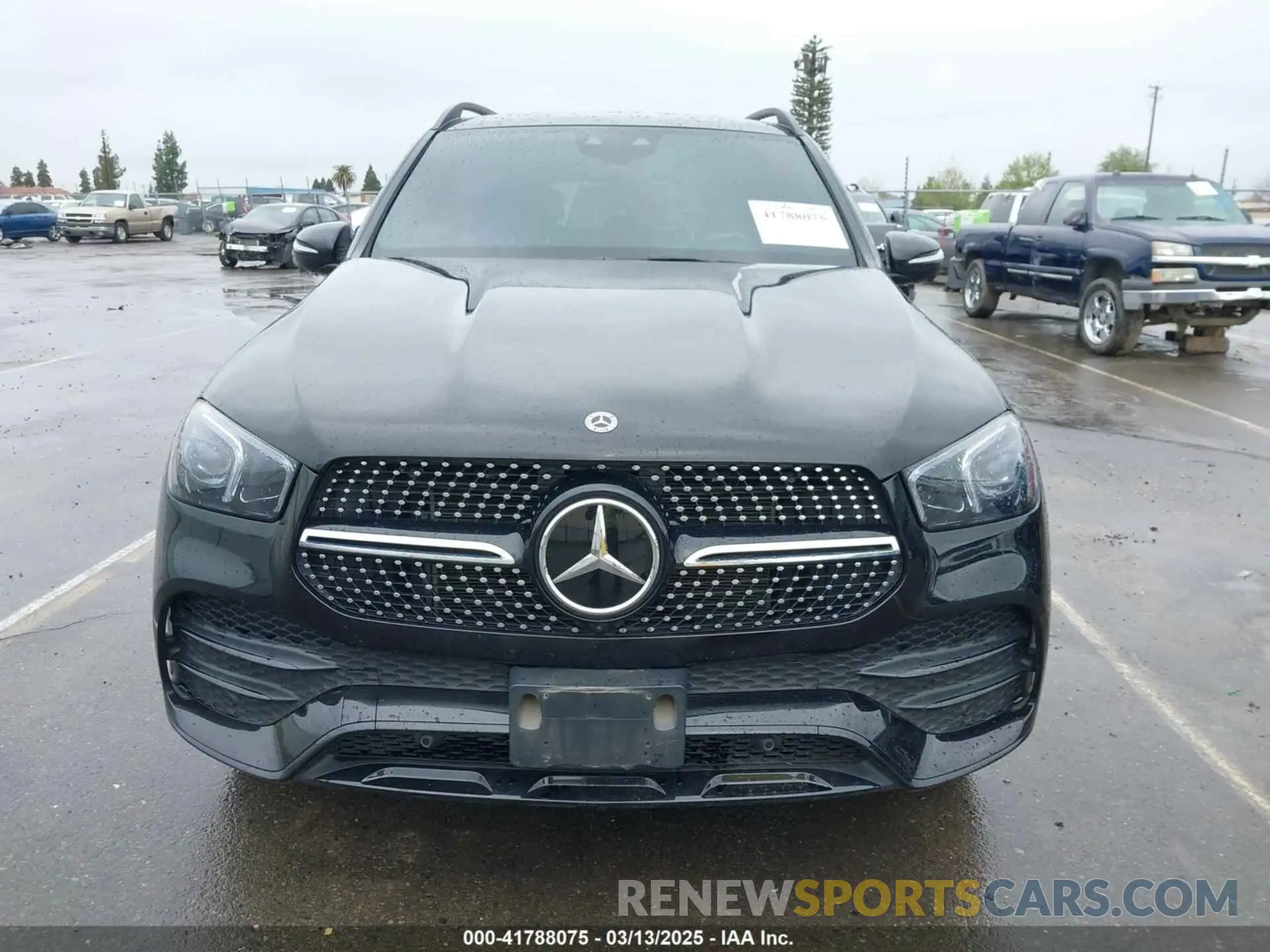 12 Photograph of a damaged car 4JGFB4JB4NA624585 MERCEDES-BENZ GLE 350 2022