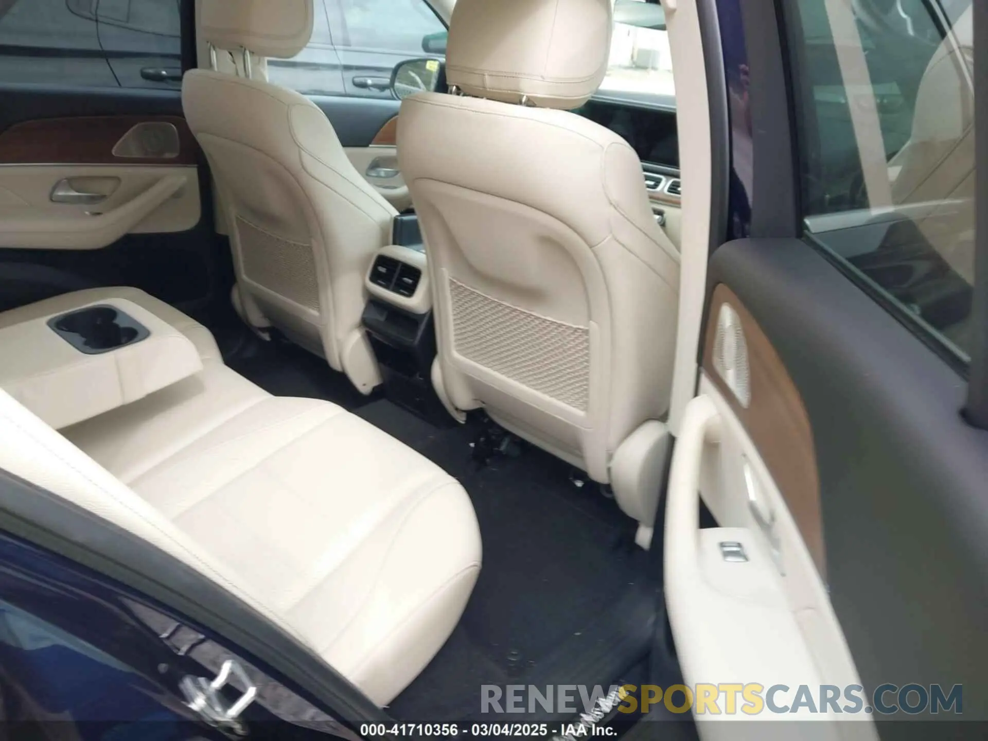 8 Photograph of a damaged car 4JGFB4JB5NA659586 MERCEDES-BENZ GLE 350 2022