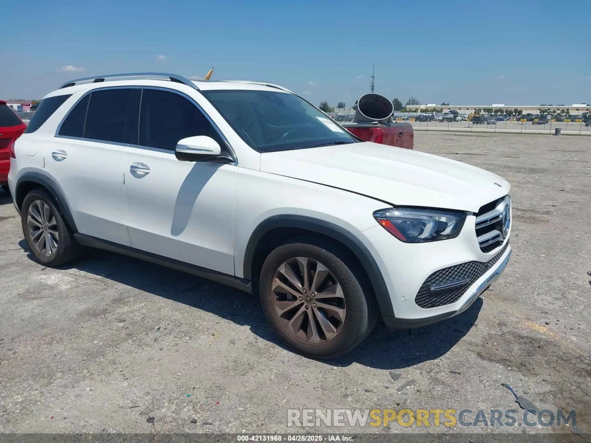 1 Photograph of a damaged car 4JGFB4JB5NA703411 MERCEDES-BENZ GLE 350 2022